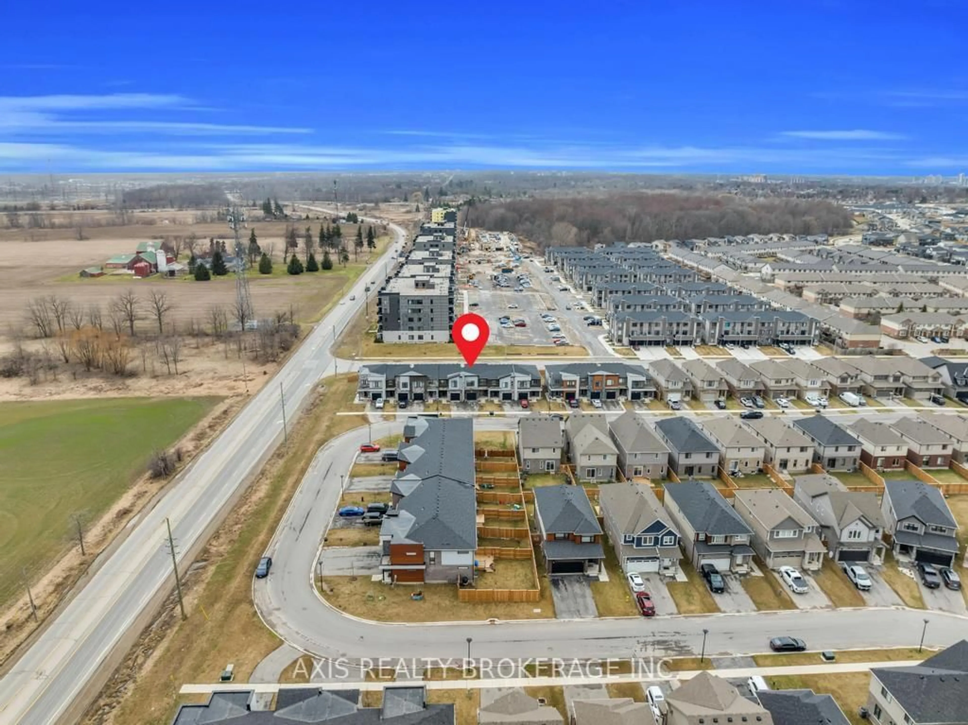 A pic from outside/outdoor area/front of a property/back of a property/a pic from drone, street for 2978 Turner Cres, London South Ontario N6M 0A1