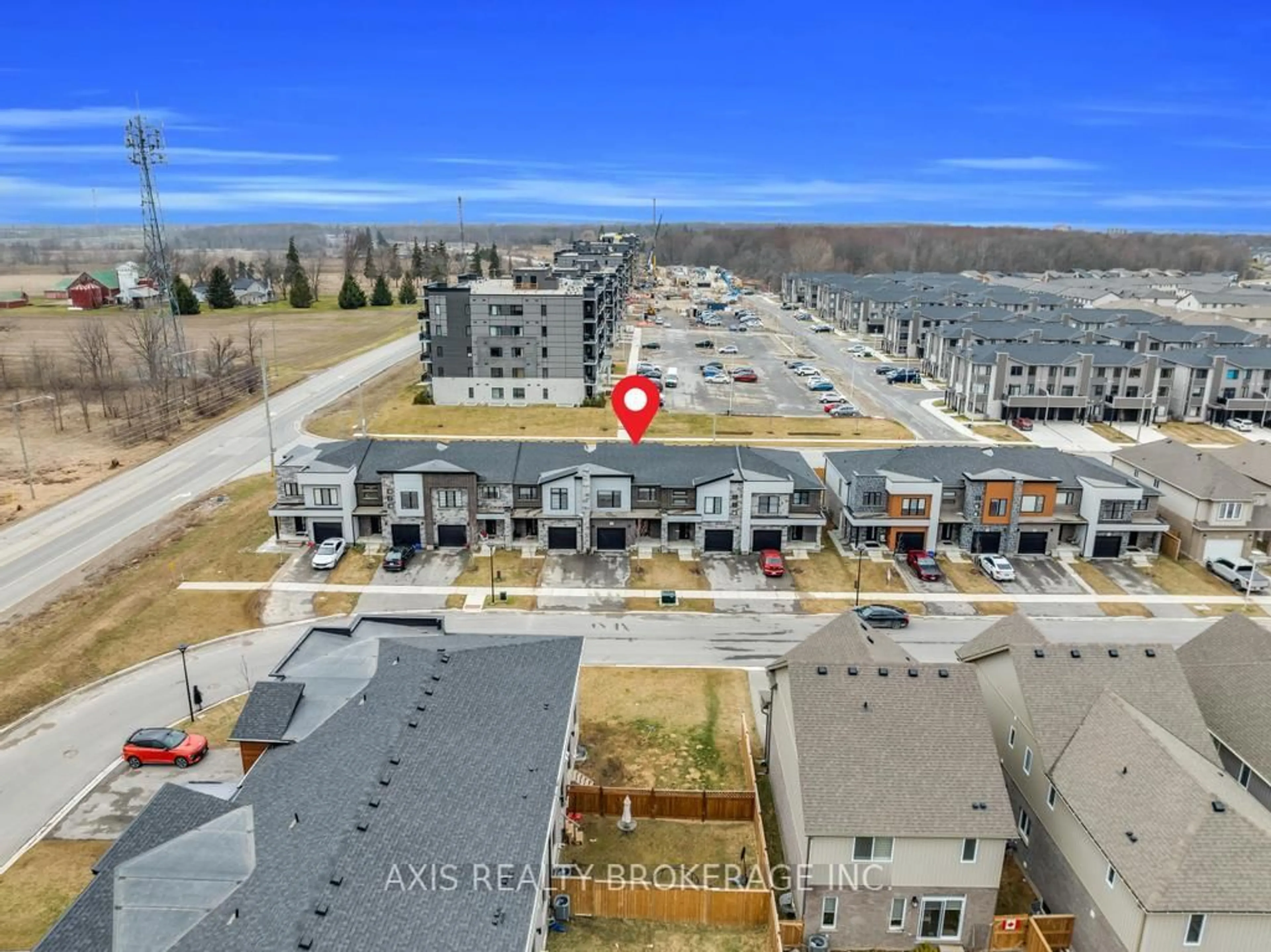 A pic from outside/outdoor area/front of a property/back of a property/a pic from drone, unknown for 2978 Turner Cres, London South Ontario N6M 0A1