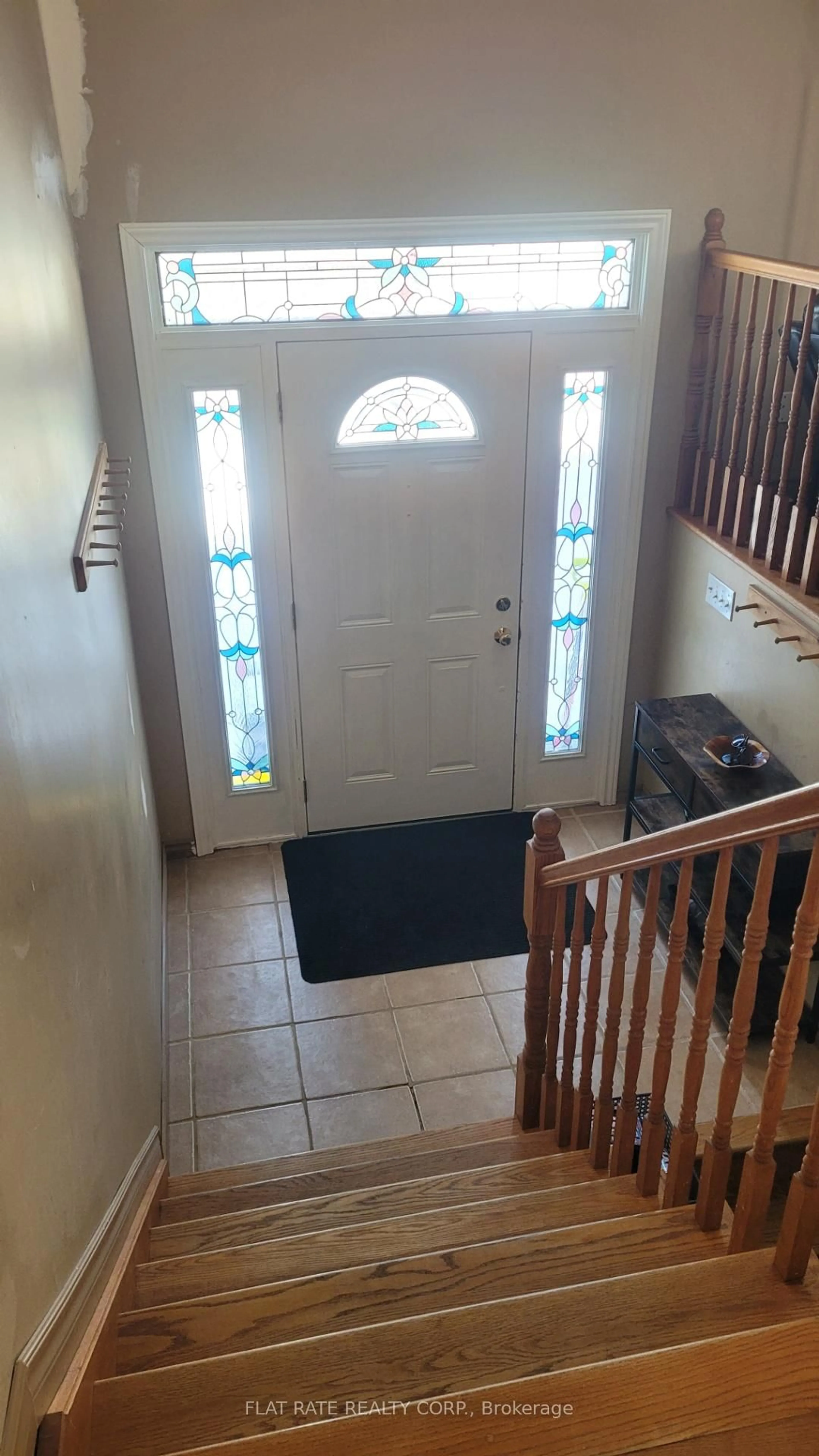 Indoor entryway for 49 NORTH SHORE Lane, Madoc Ontario K0K 2K0