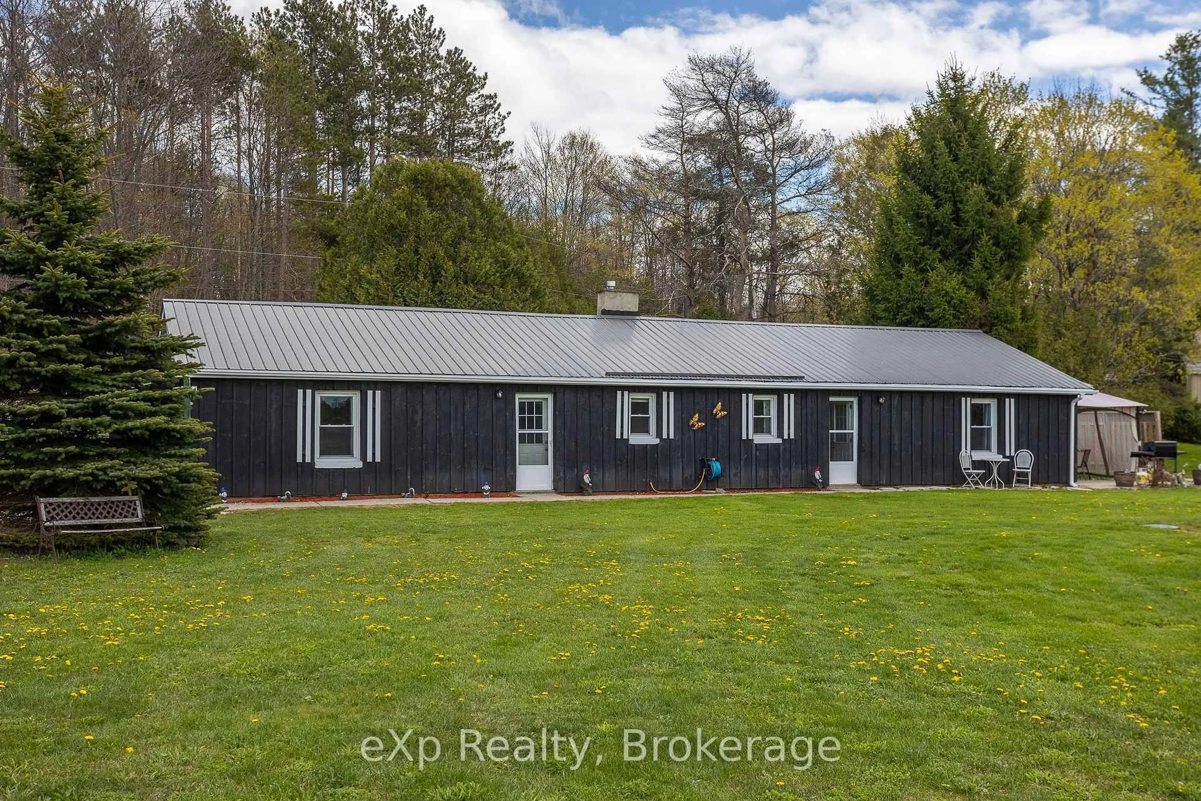 A pic from outside/outdoor area/front of a property/back of a property/a pic from drone, unknown for 498170 Concession 6 N, Meaford Ontario N4K 5W4