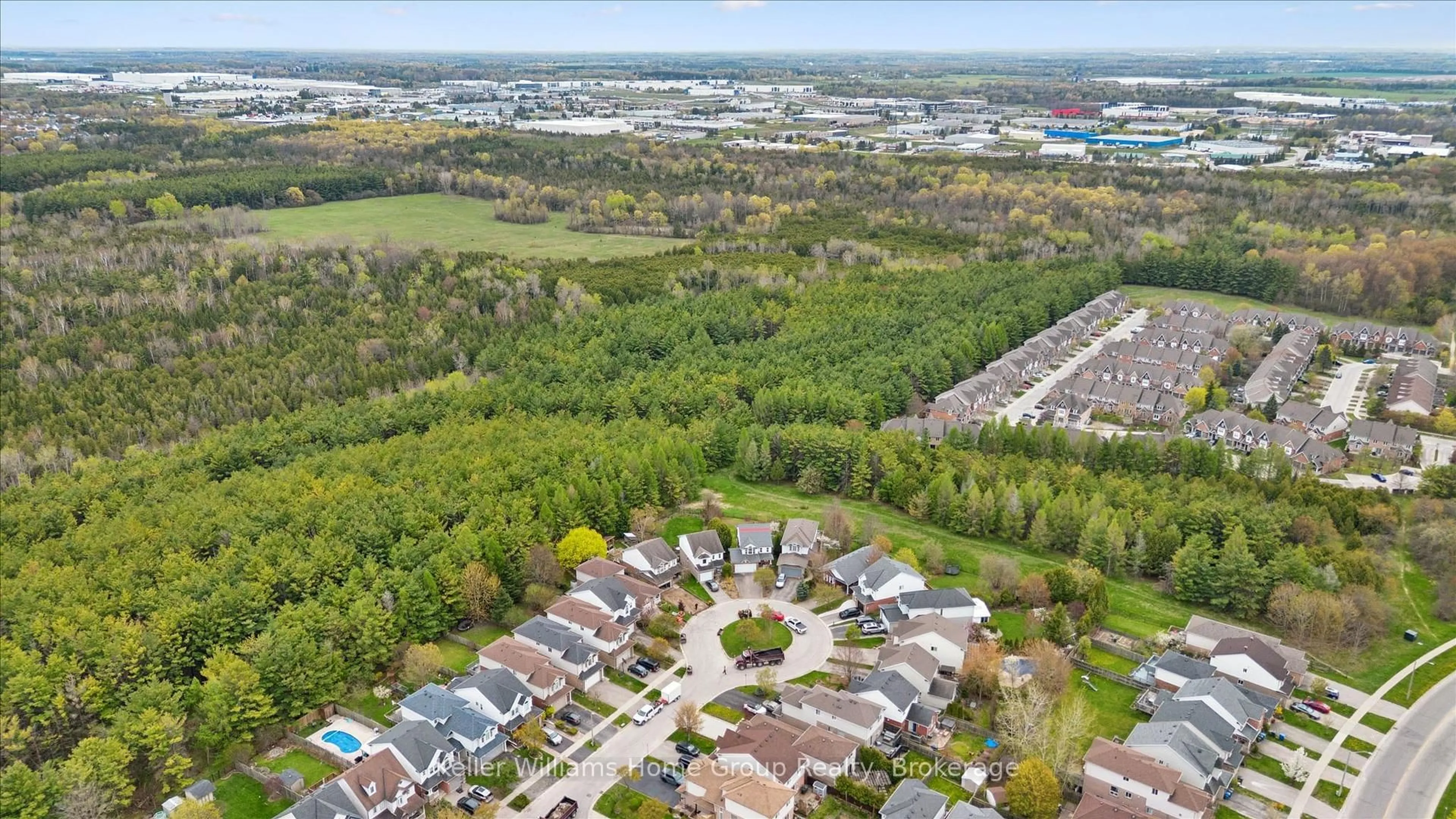 A pic from outside/outdoor area/front of a property/back of a property/a pic from drone, unknown for 18 Silversmith Crt, Guelph Ontario N1G 5C1