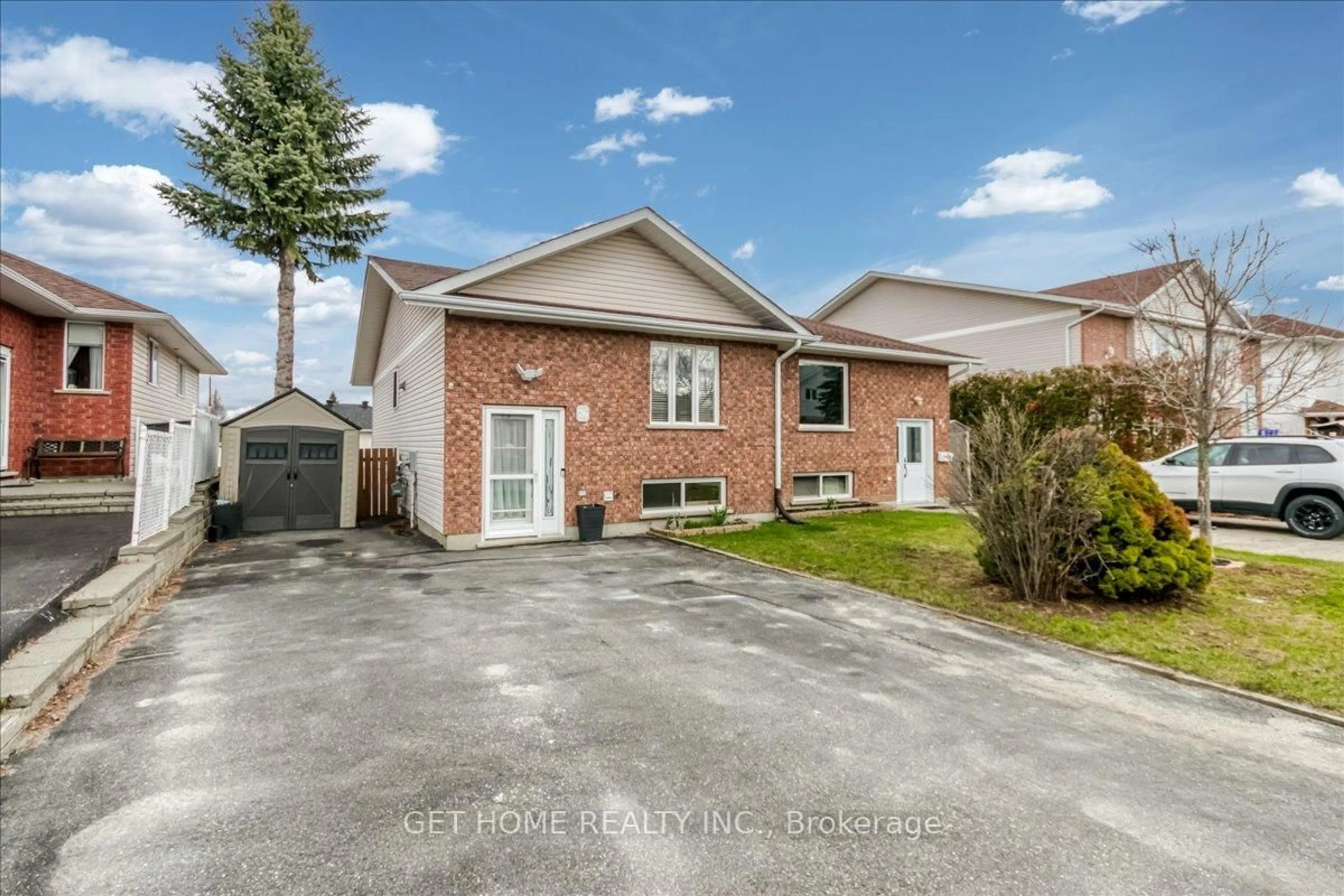 Home with brick exterior material, street for 26 Oakdale St, Greater Sudbury Ontario P3L 1L9
