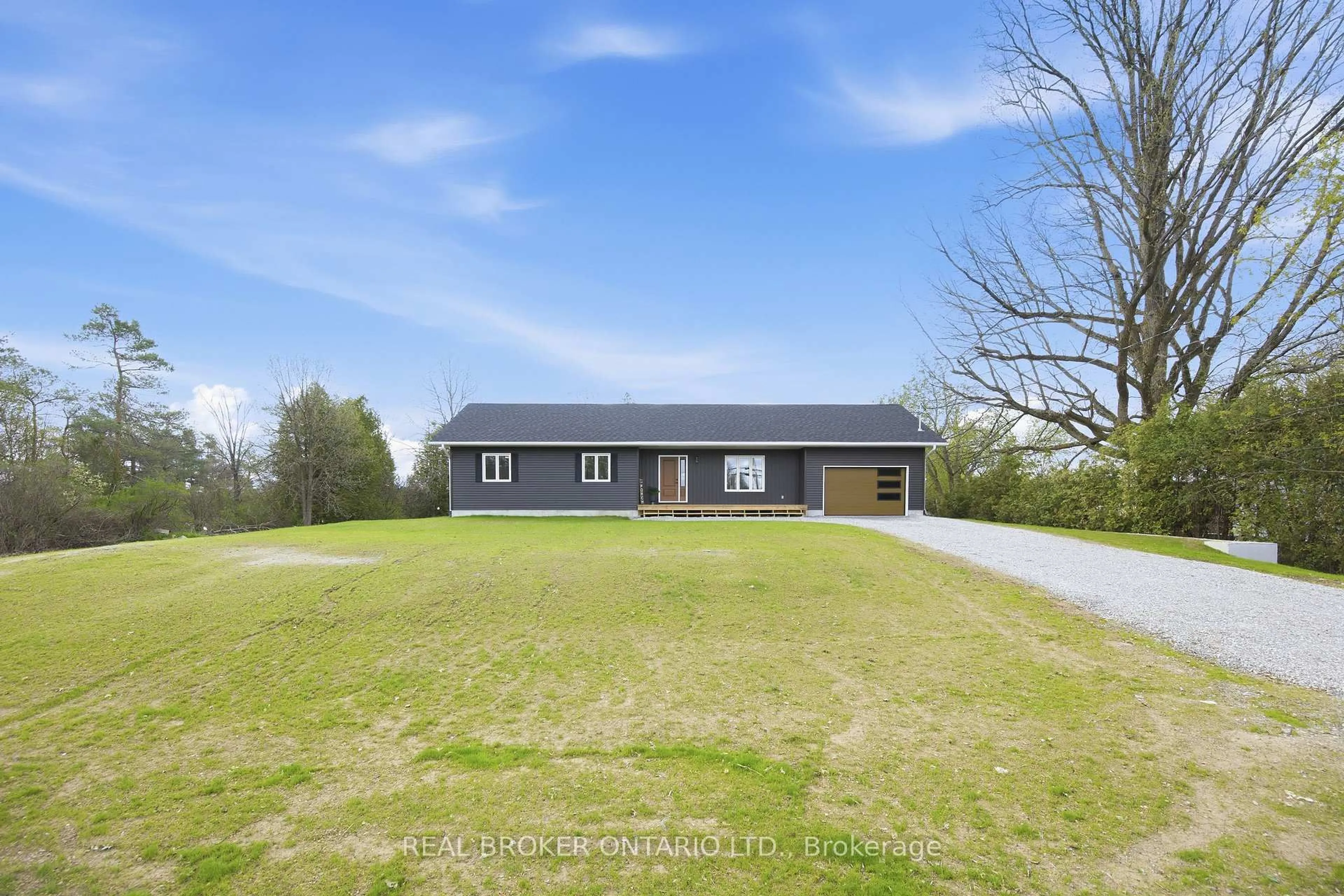A pic from outside/outdoor area/front of a property/back of a property/a pic from drone, unknown for 7367 Roger Stevens Dr, Smiths Falls Ontario K7A 4S6
