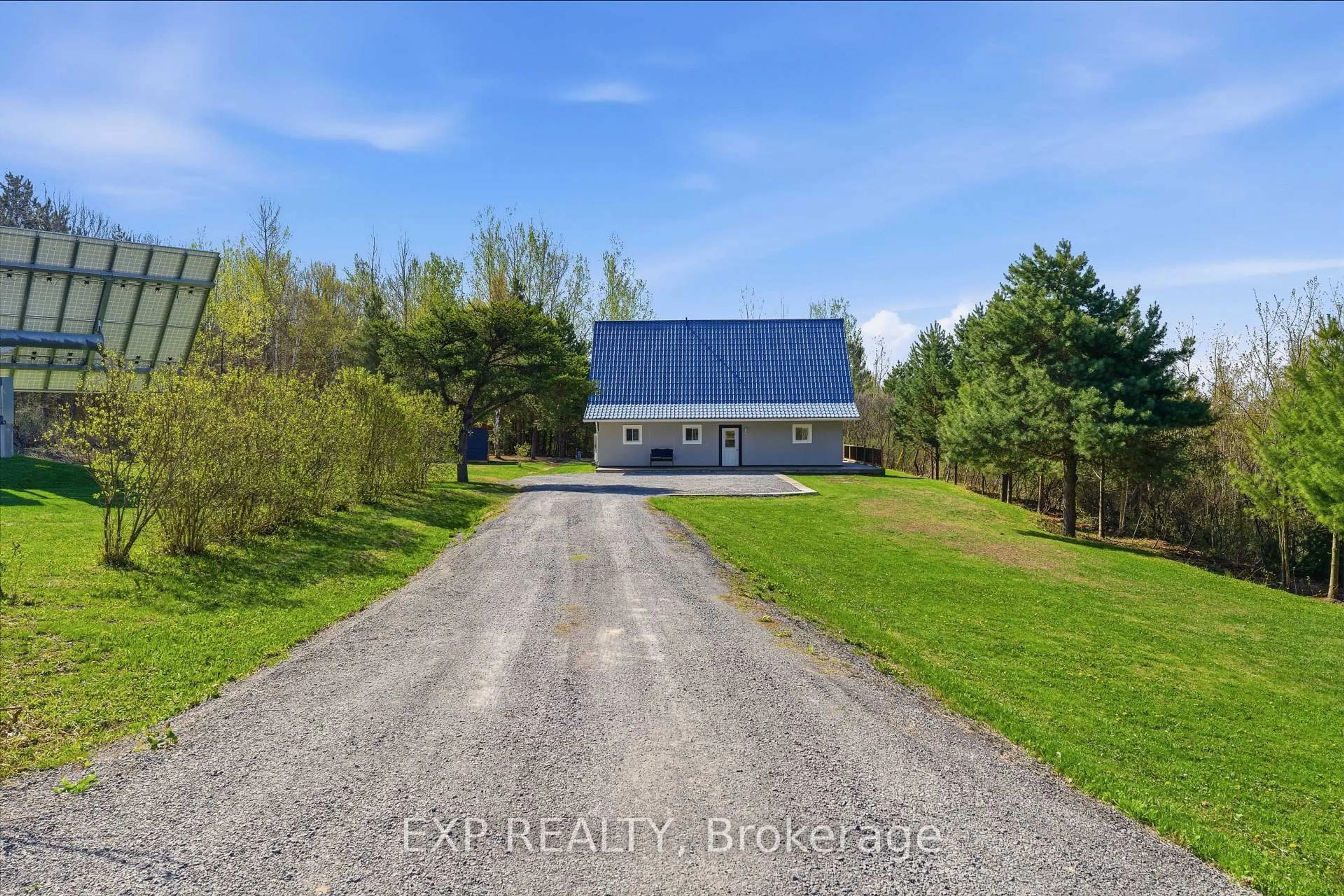 A pic from outside/outdoor area/front of a property/back of a property/a pic from drone, unknown for 568 LAKE GEORGE Rd, Alfred and Plantagenet Ontario K0B 1L0