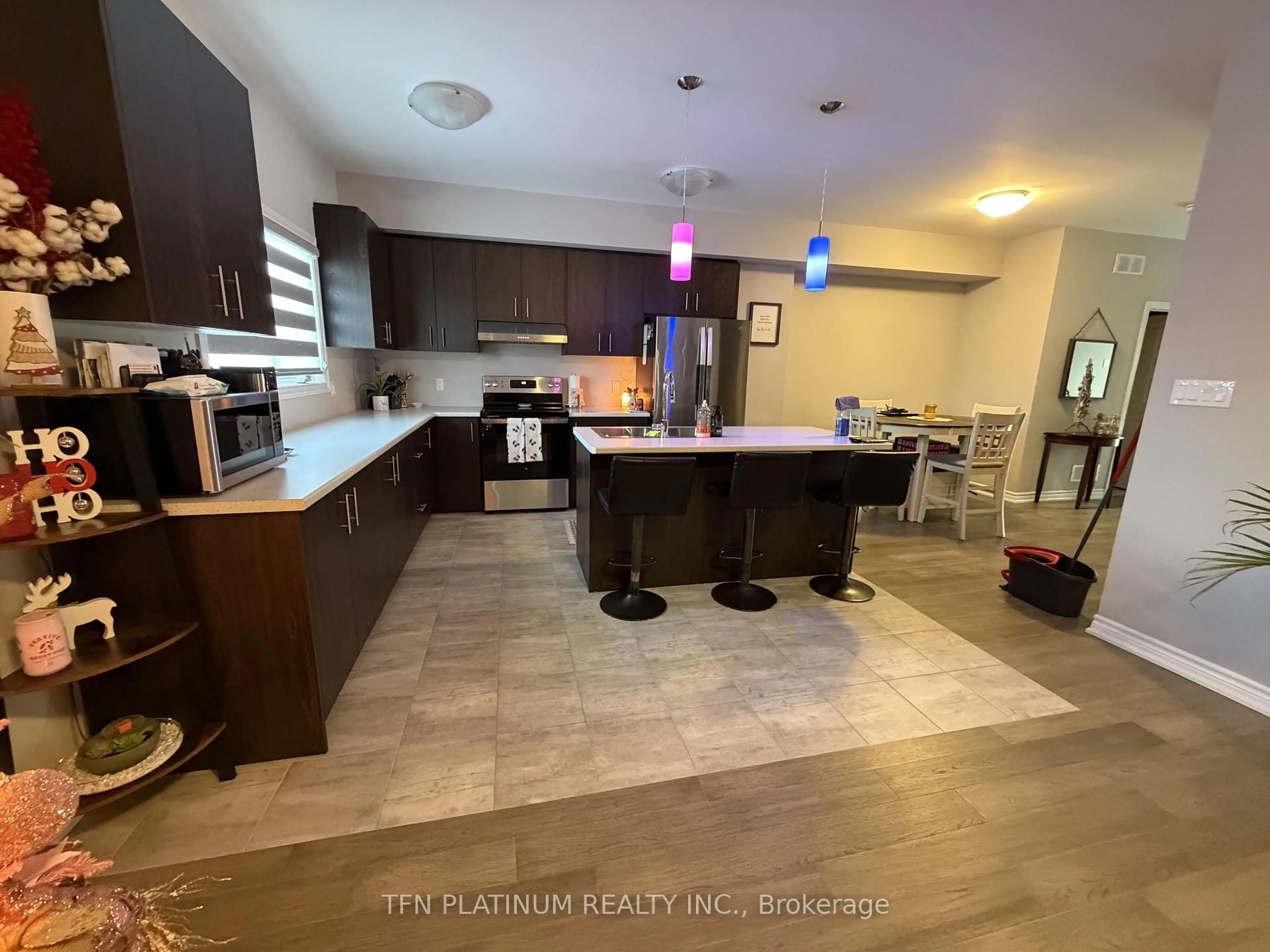 Open concept kitchen, ceramic/tile floor for 3252 Parker Ave, Fort Erie Ontario L0S 1N0