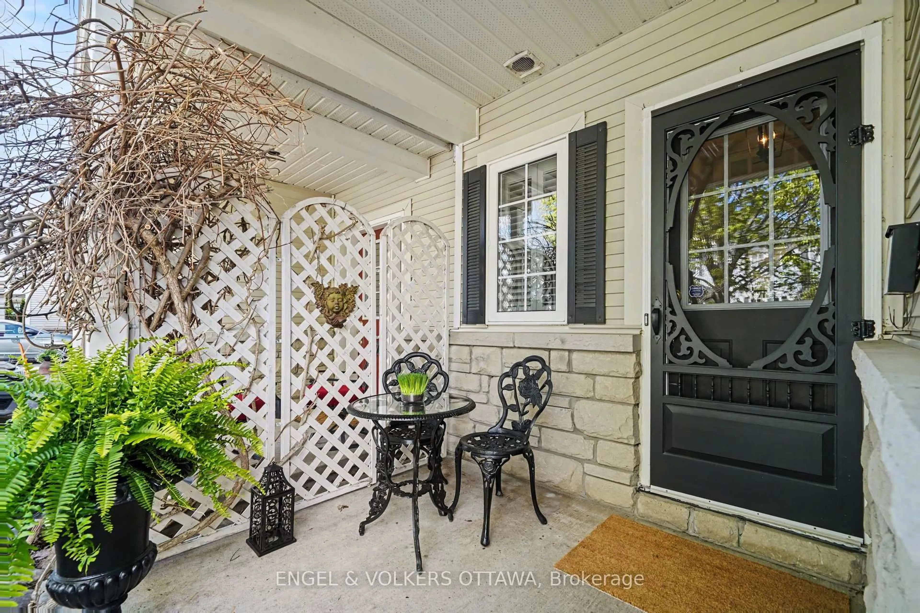 Unknown for 114 Rustwood Private, Ottawa Ontario K2J 5L5
