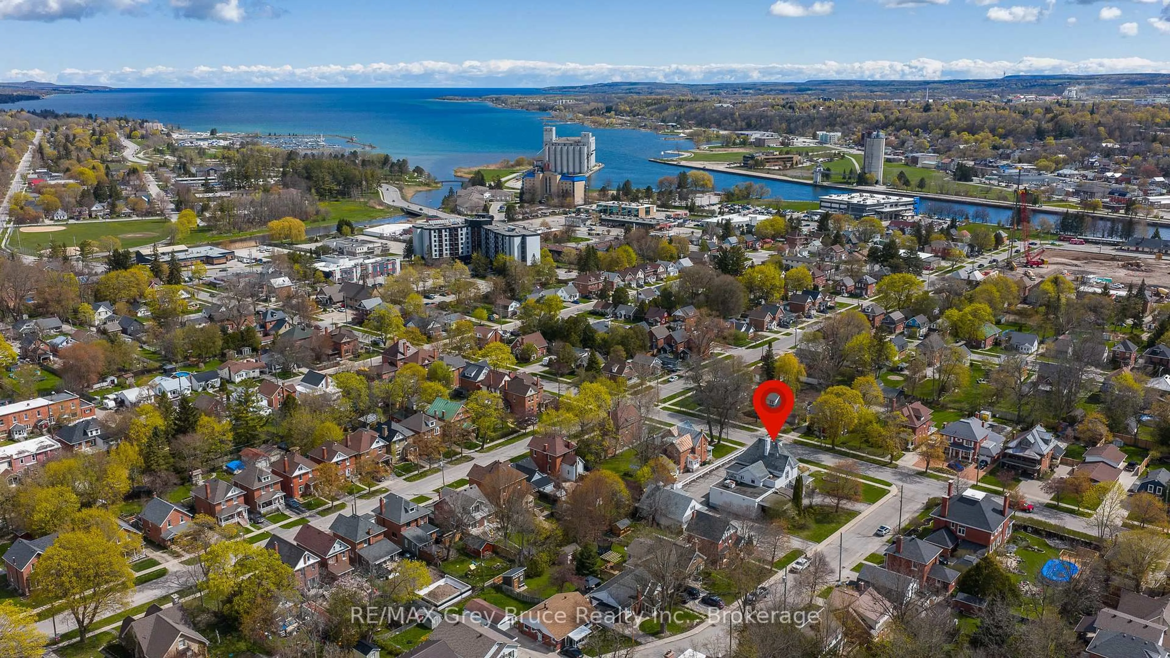 A pic from outside/outdoor area/front of a property/back of a property/a pic from drone, water/lake/river/ocean view for 1178 4th Ave, Owen Sound Ontario N4K 4W5