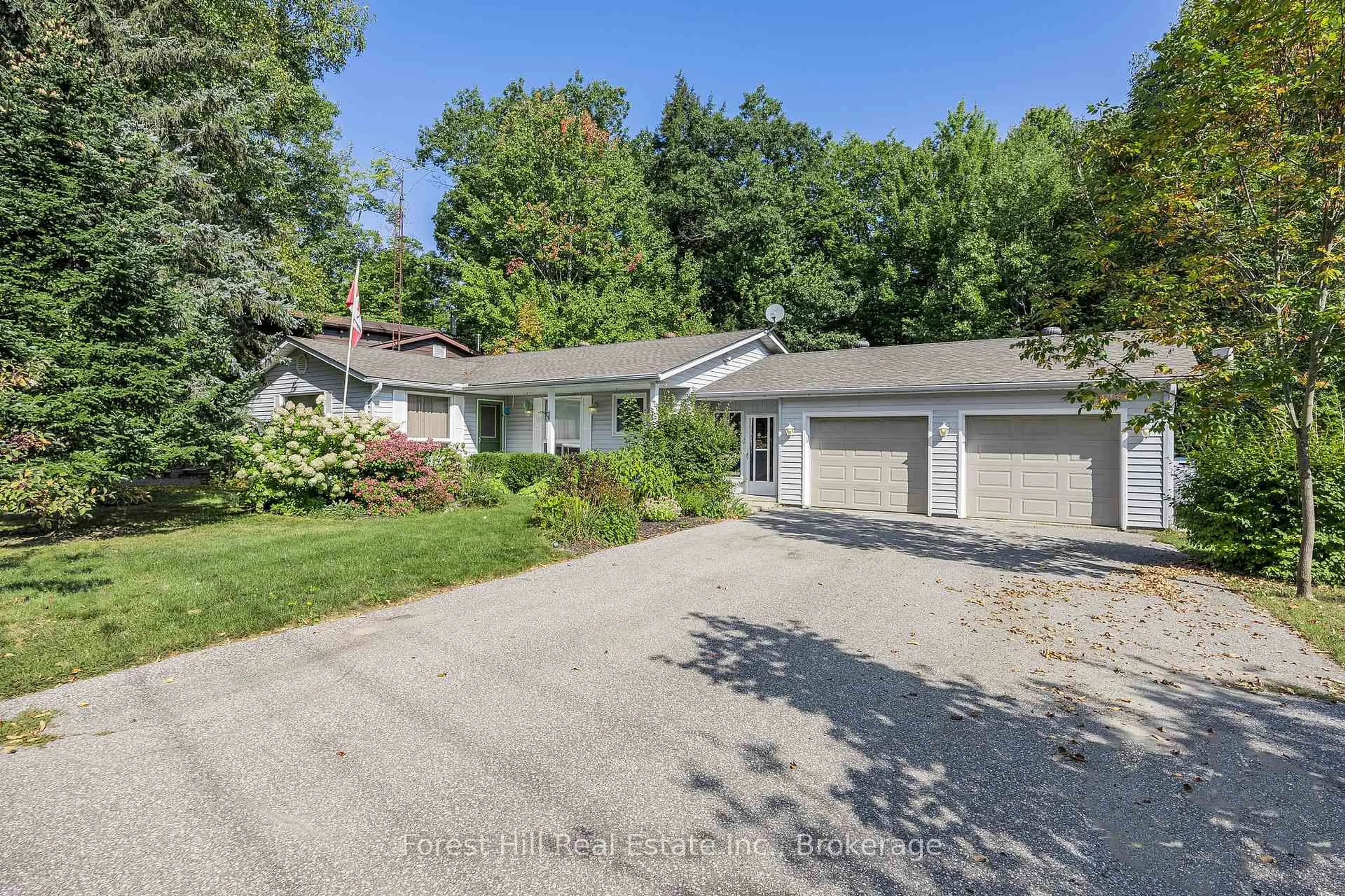 A pic from outside/outdoor area/front of a property/back of a property/a pic from drone, street for 1080 RIVER St, Muskoka Lakes Ontario P0C 1A0