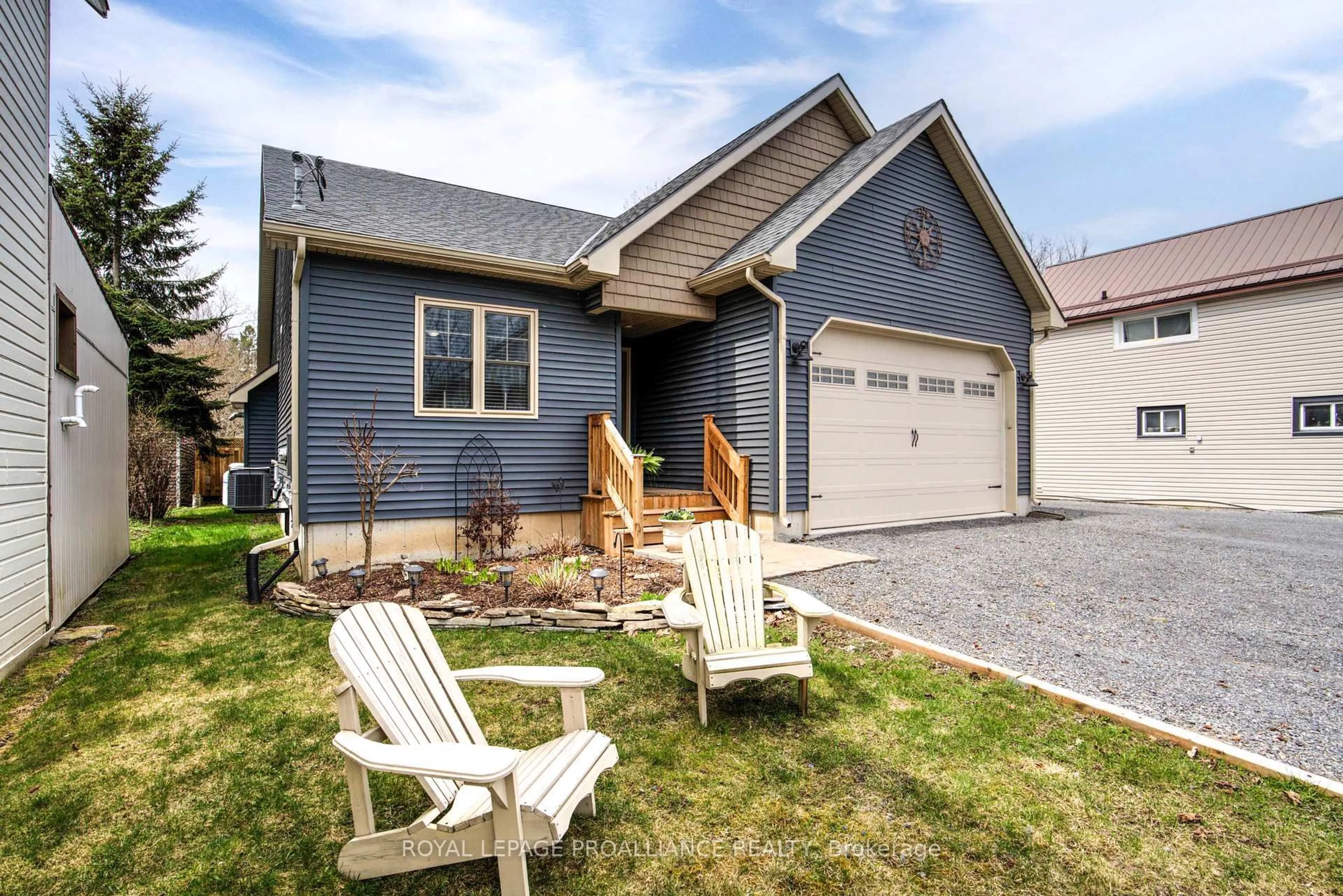 Home with vinyl exterior material, street for 1086 Prince St, Lansdowne Village Ontario K0E 1L0