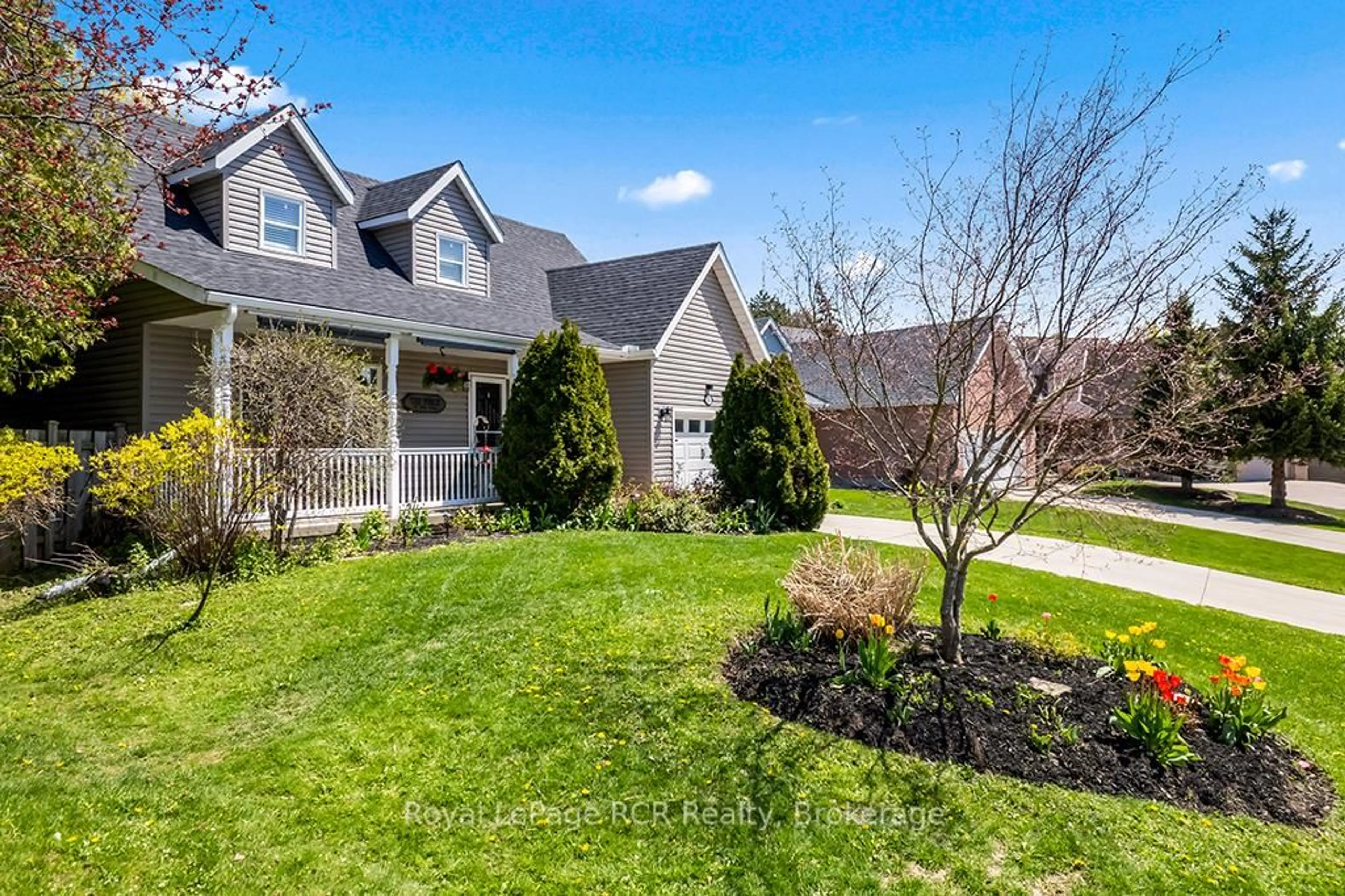 Home with vinyl exterior material, street for 453 8th A Ave, Owen Sound Ontario N4K 6S8