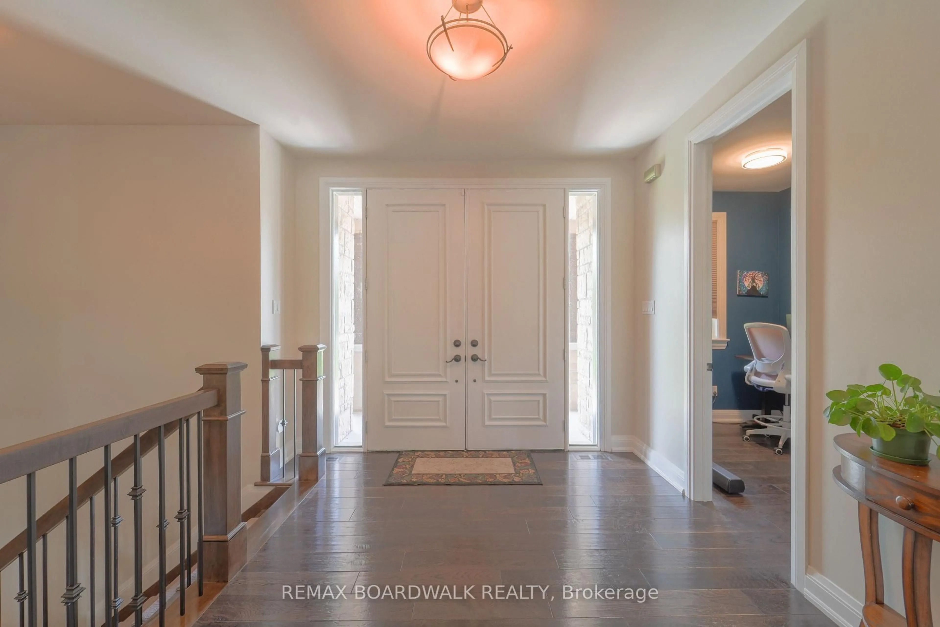 Indoor entryway for 49 Sawgrass Circ, Ashton Ontario K0A 1B0