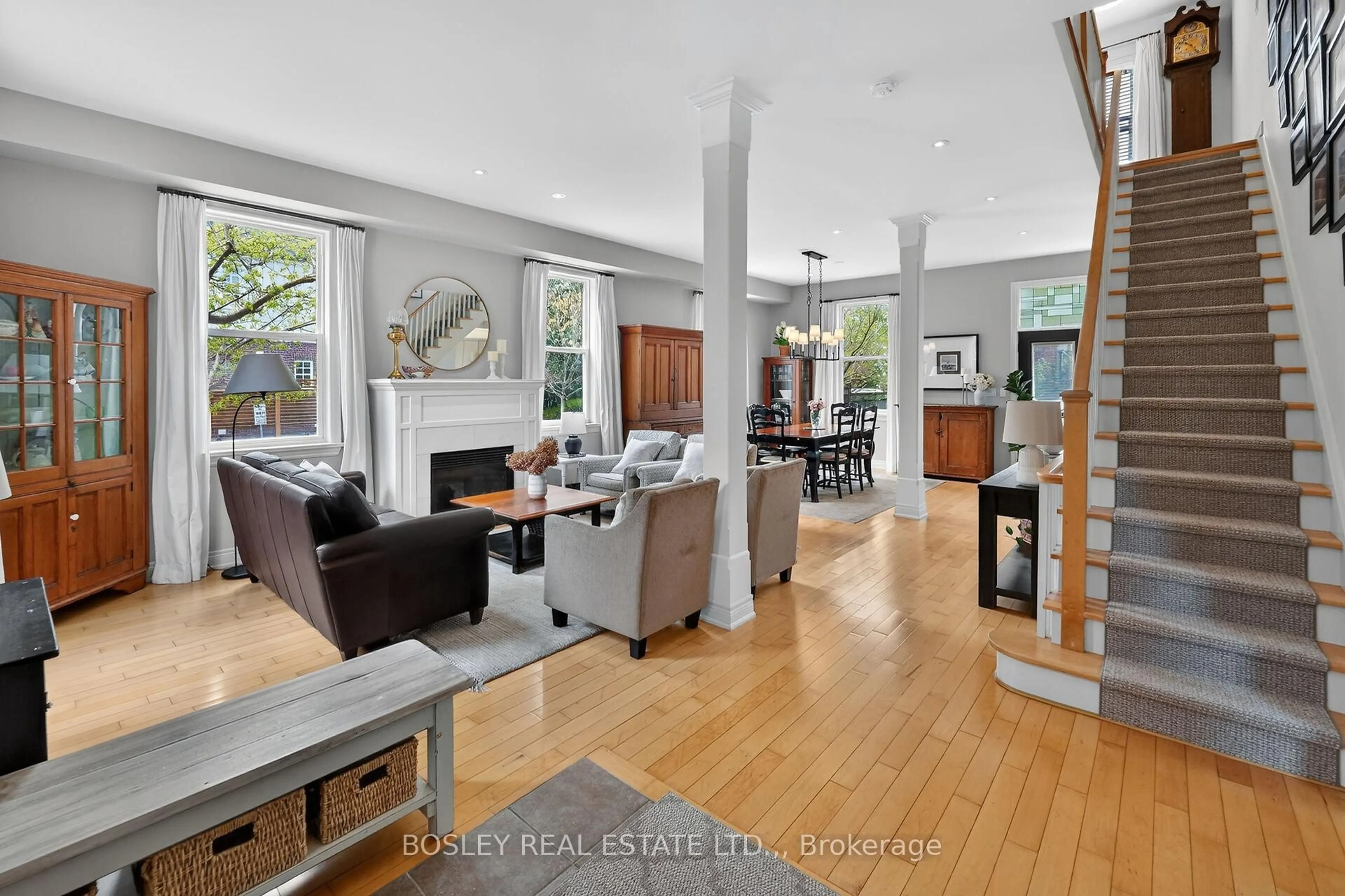 Open concept kitchen, unknown for 479 Victoria St, Niagara-on-the-Lake Ontario L0S 1J0