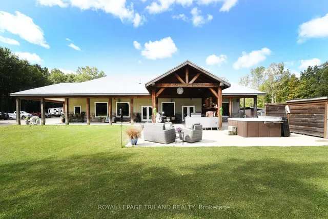 7264 Ridge Rd, Lambton Shores
