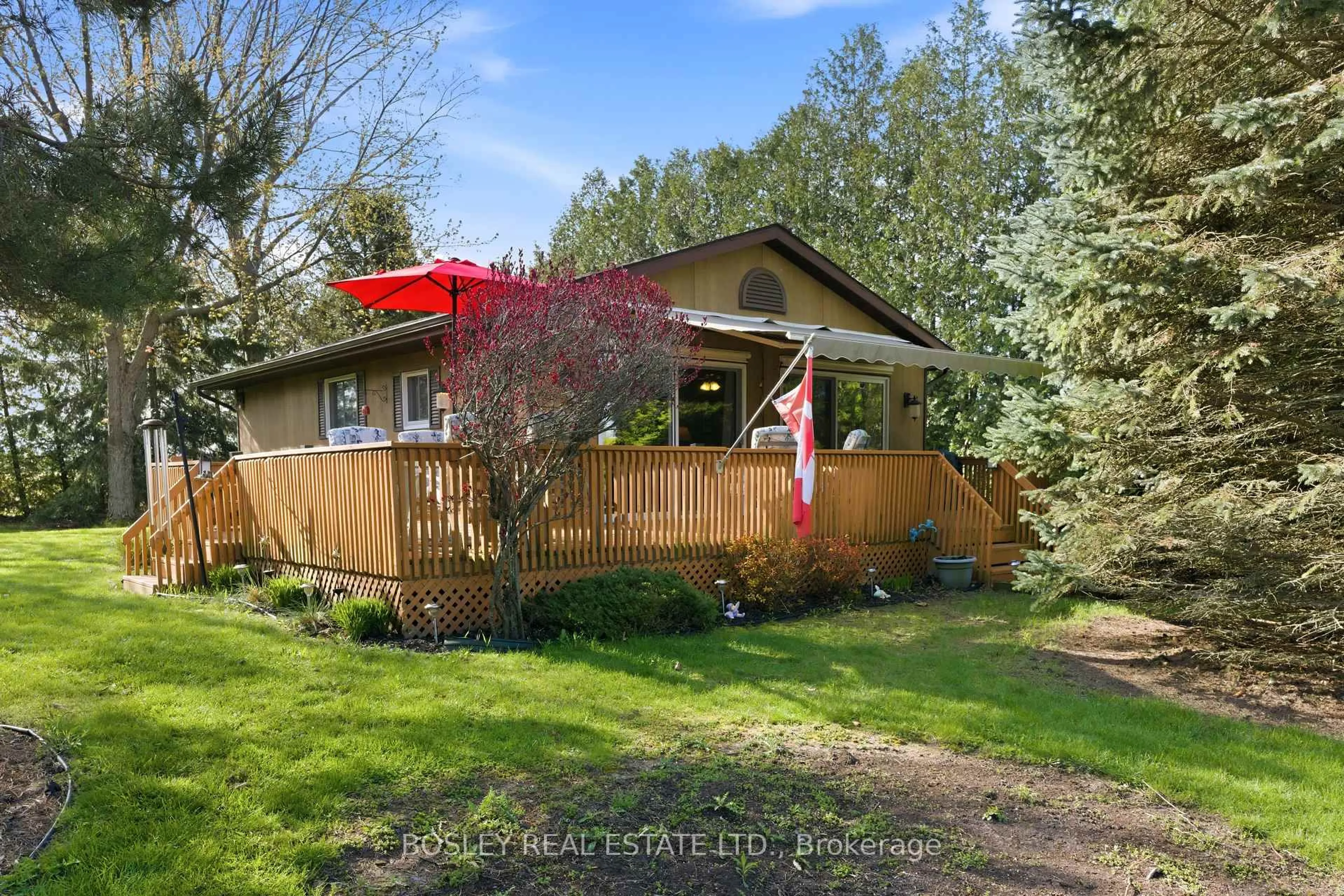 A pic from outside/outdoor area/front of a property/back of a property/a pic from drone, unknown for 71738 Old Cedarbank Lane, Bluewater Ontario N0M 1N0