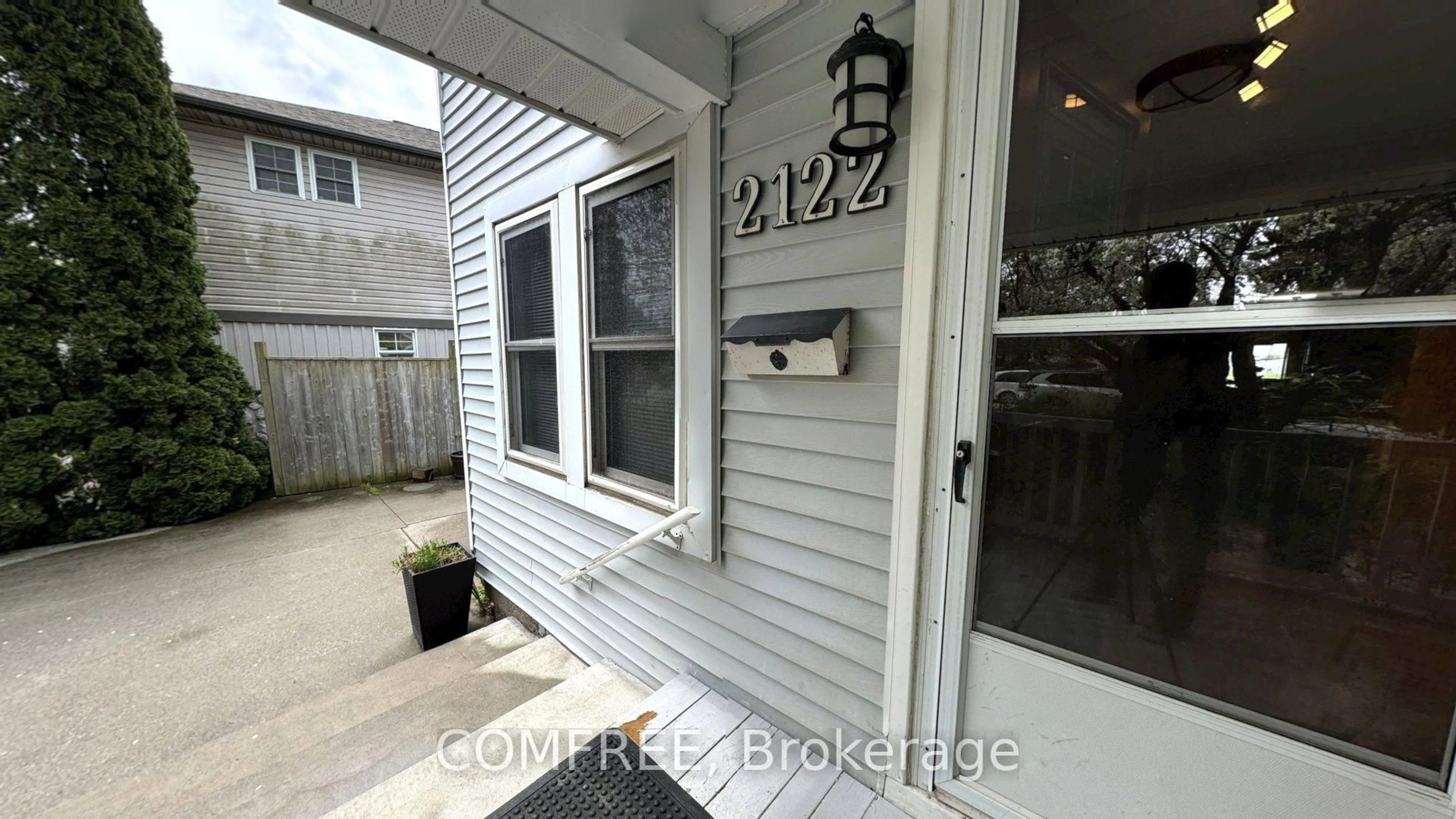 Unknown for 2122 Old Front Rd, LaSalle Ontario N9J 2C9