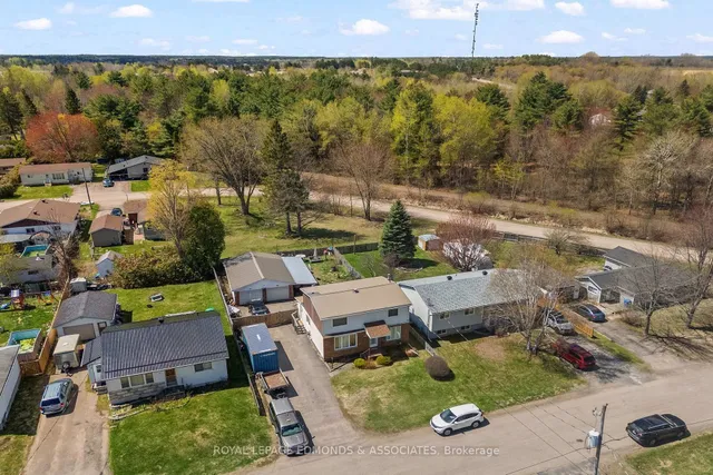 650 Lorne St, Laurentian Valley 2