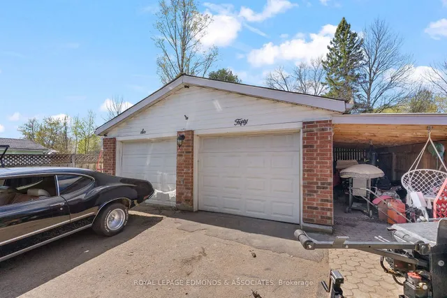 650 Lorne St, Laurentian Valley 4