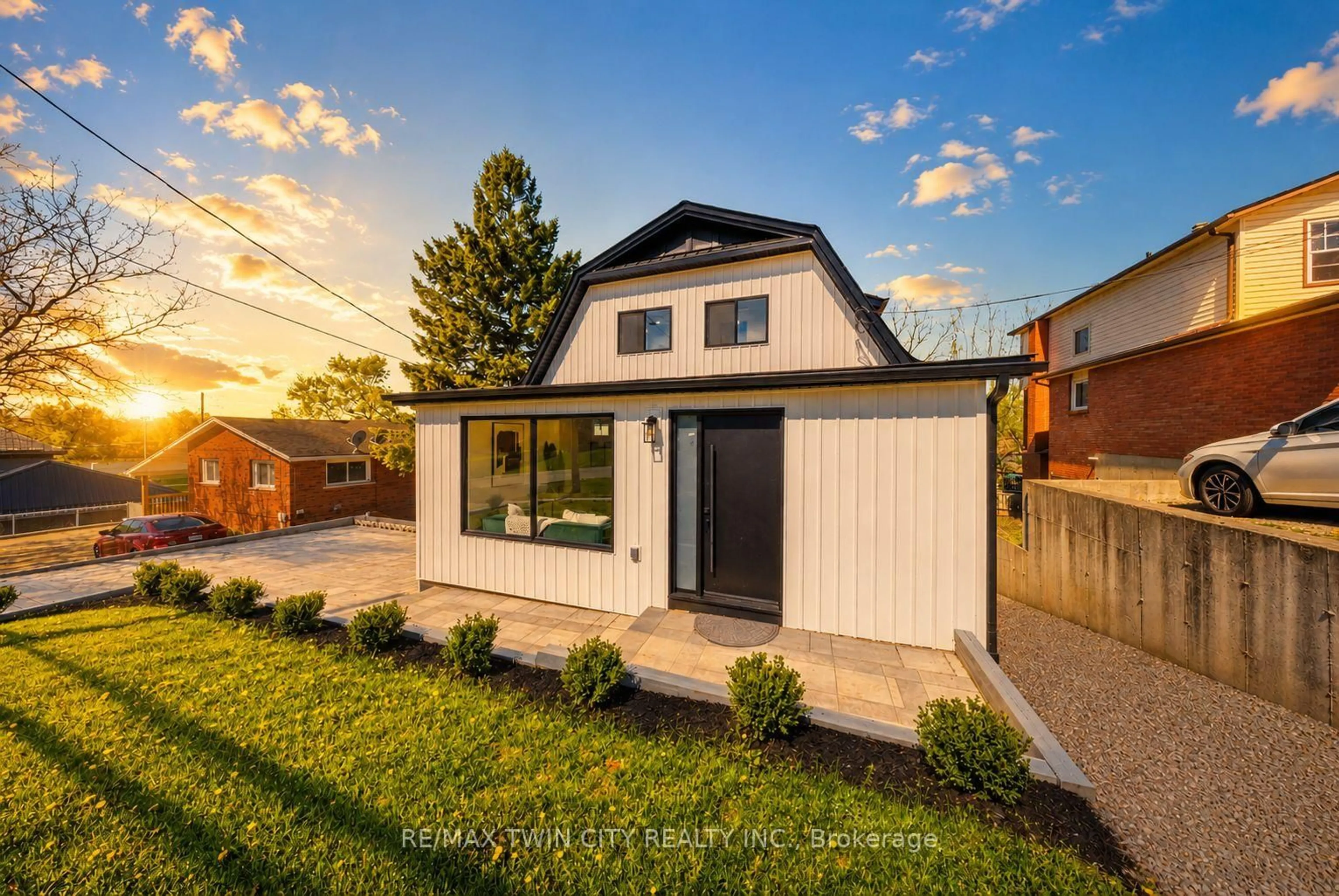 Home with brick exterior material, street for 23 Aberdeen St, Haldimand Ontario N3W 1C8