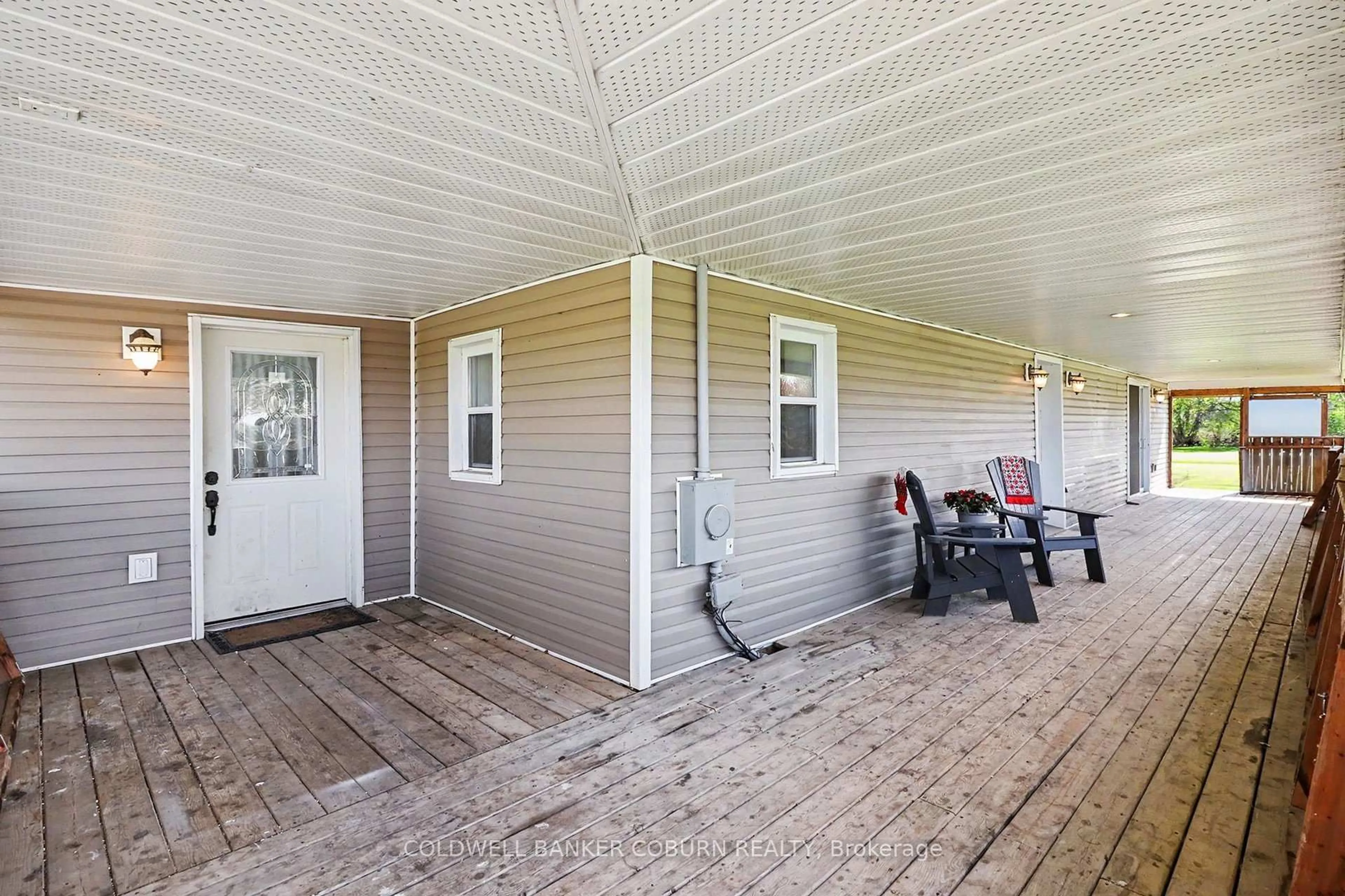Patio, street for 3542 Beckstead Rd, South Dundas Ontario K0C 1H0