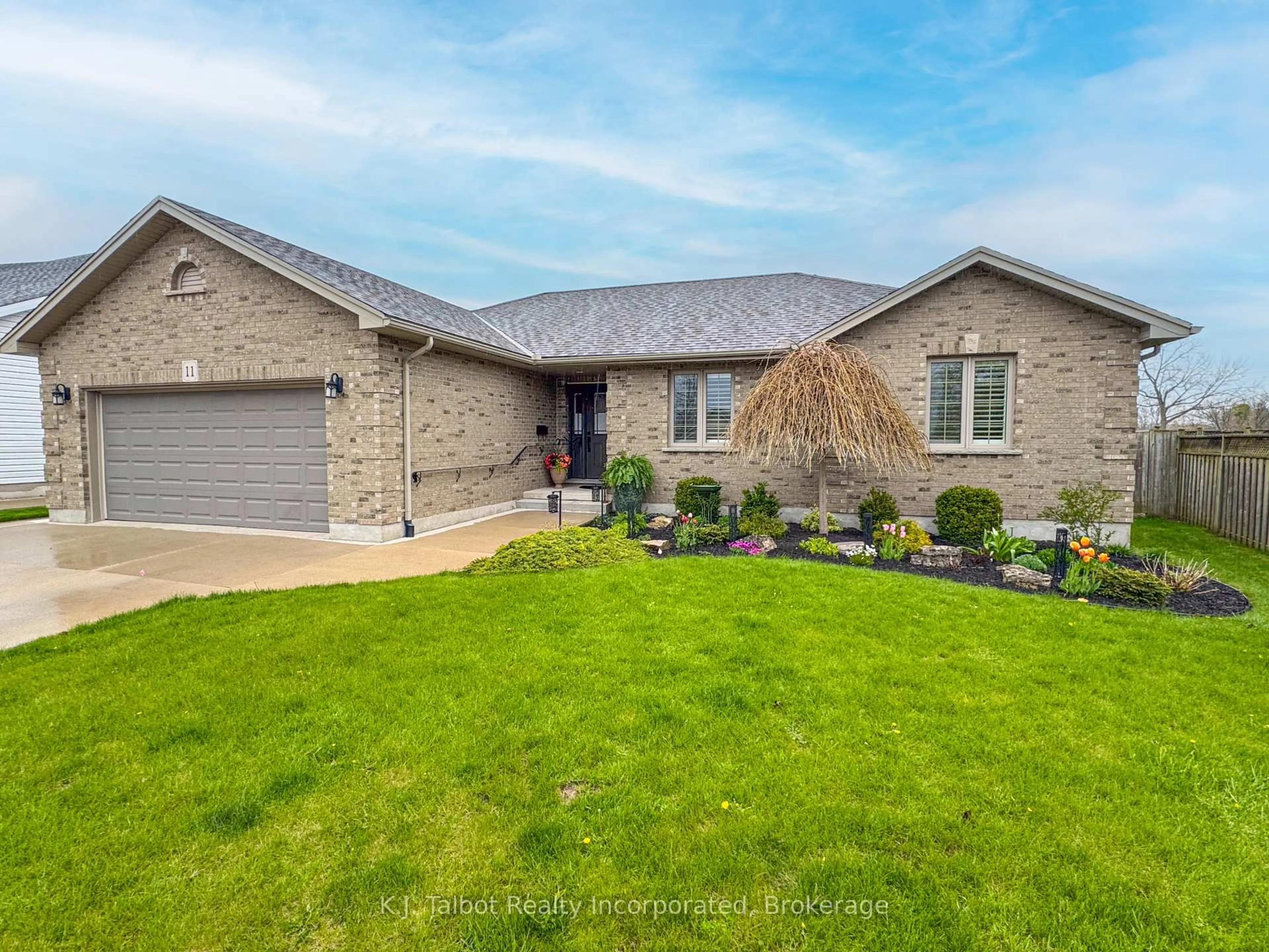 Home with brick exterior material, street for 11 Lee Cres, Goderich Ontario N7A 4L3