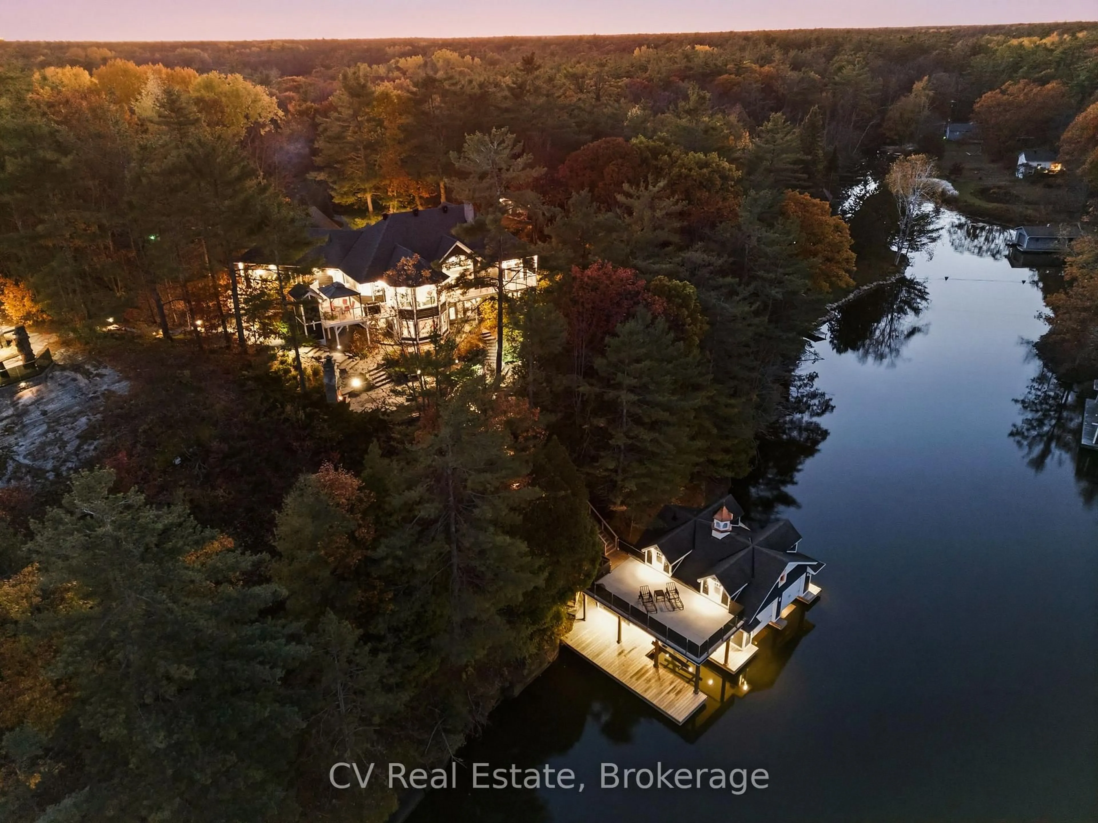 A pic from outside/outdoor area/front of a property/back of a property/a pic from drone, water/lake/river/ocean view for 1060 S Sunset Bay Rd, Gravenhurst Ontario P1P 1R2