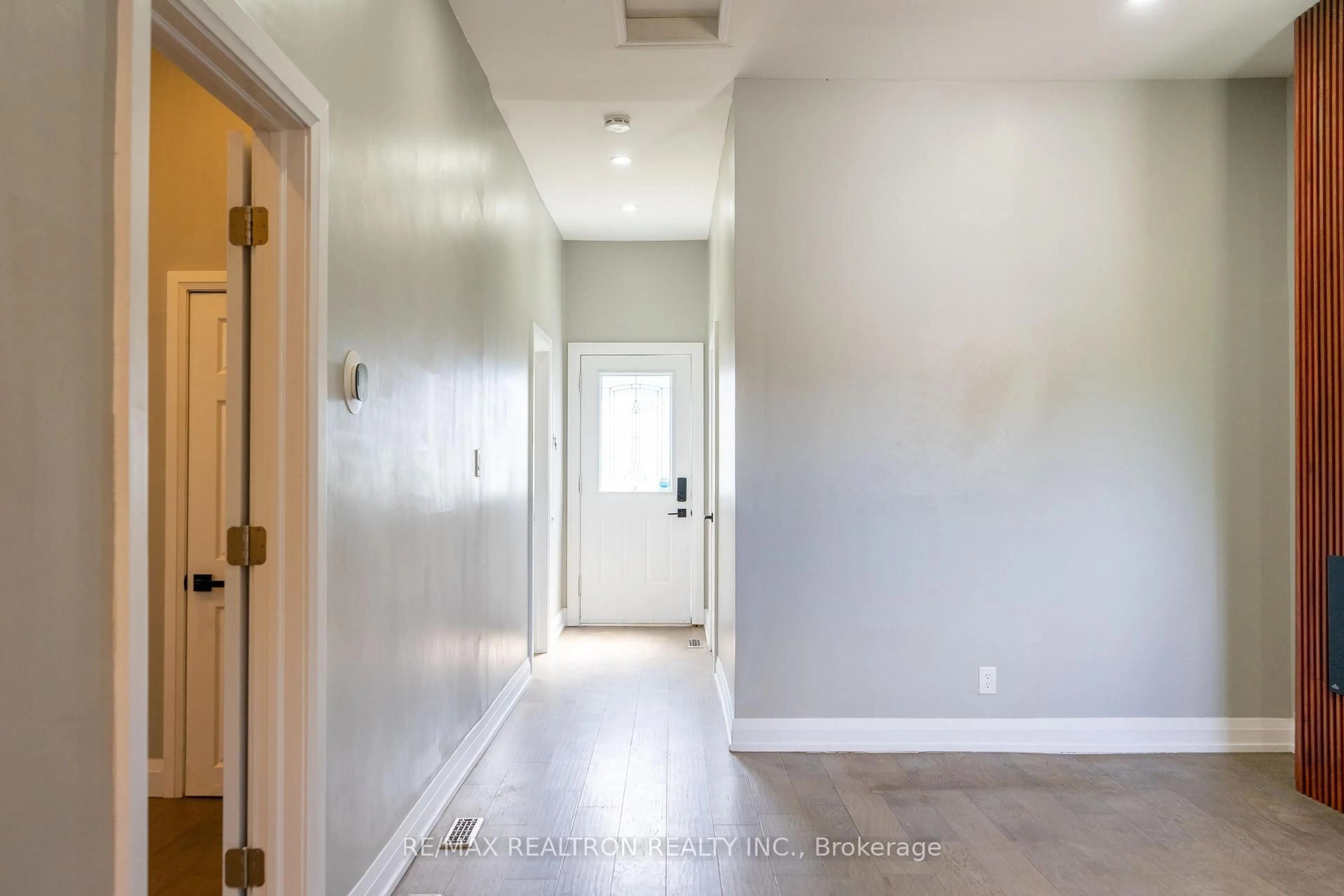 Indoor entryway for 97 Emerald St, Hamilton Ontario L8L 5K5