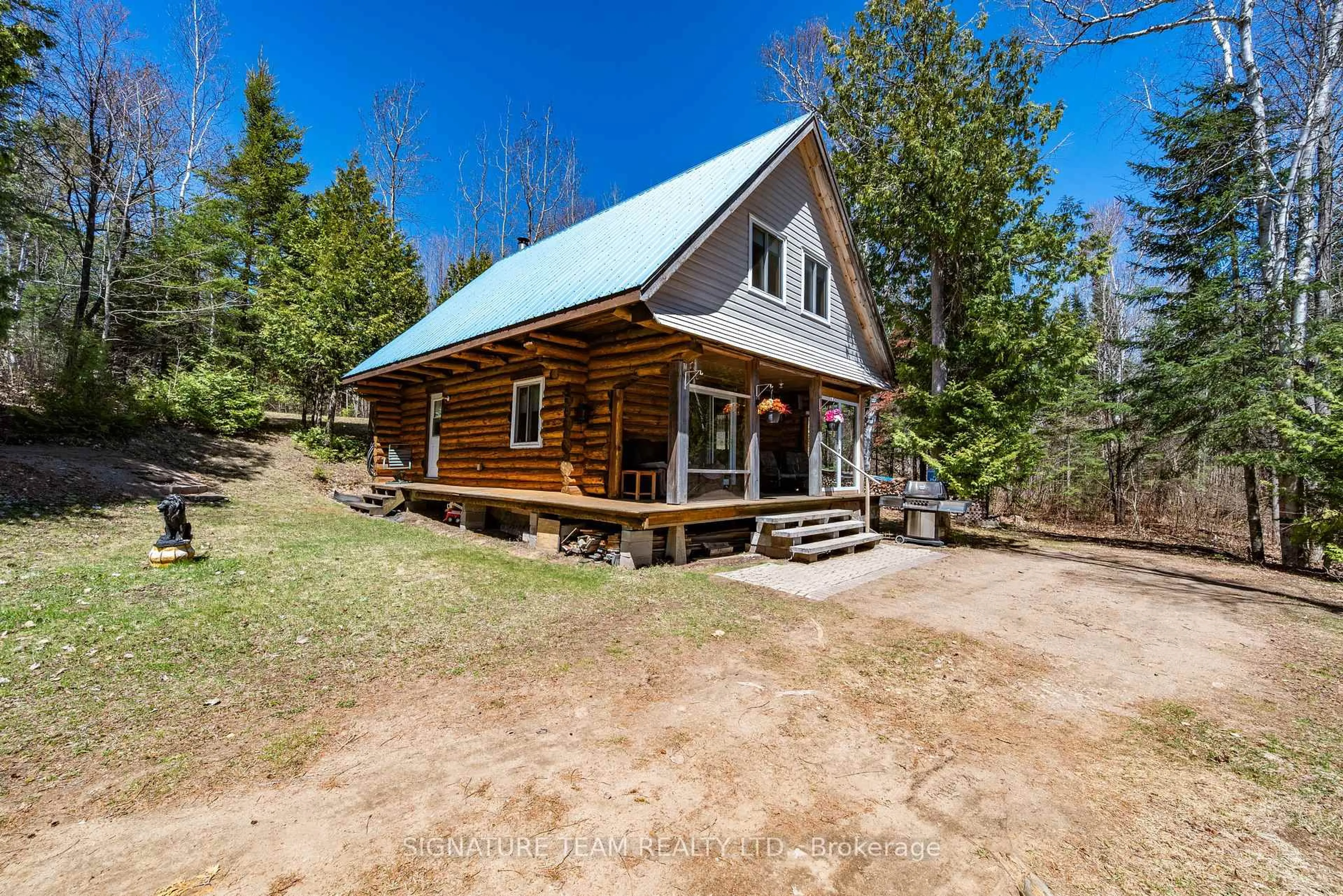A pic from outside/outdoor area/front of a property/back of a property/a pic from drone, building for 527 A Lorwell Lake Lane, Killaloe Ontario K0J 2A0