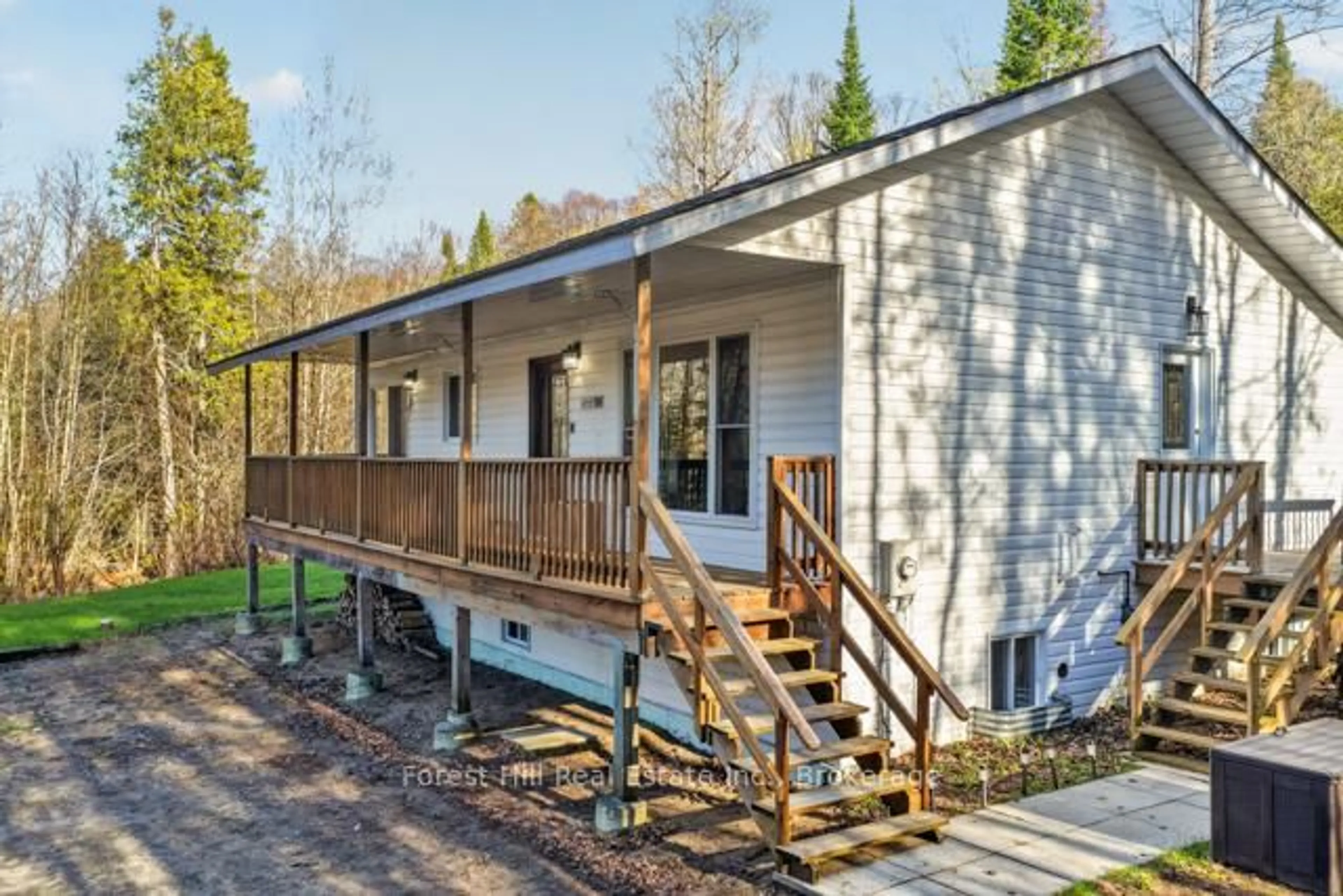 Home with vinyl exterior material, unknown for 1122 Eagle Lake Rd, Dysart et al Ontario K0M 1S0