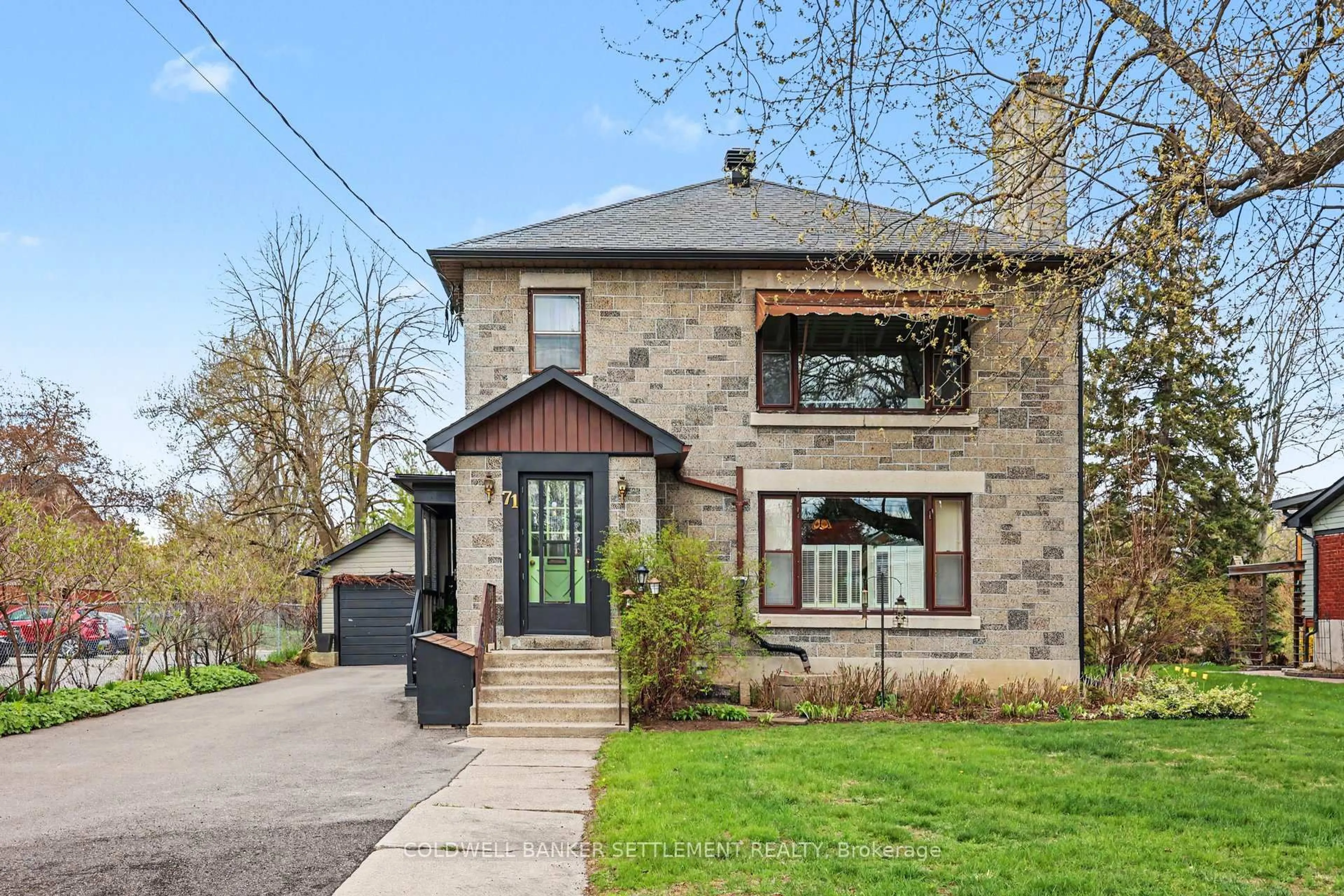 Home with brick exterior material, street for 71 Harvey St, Perth Ontario K7H 1X1