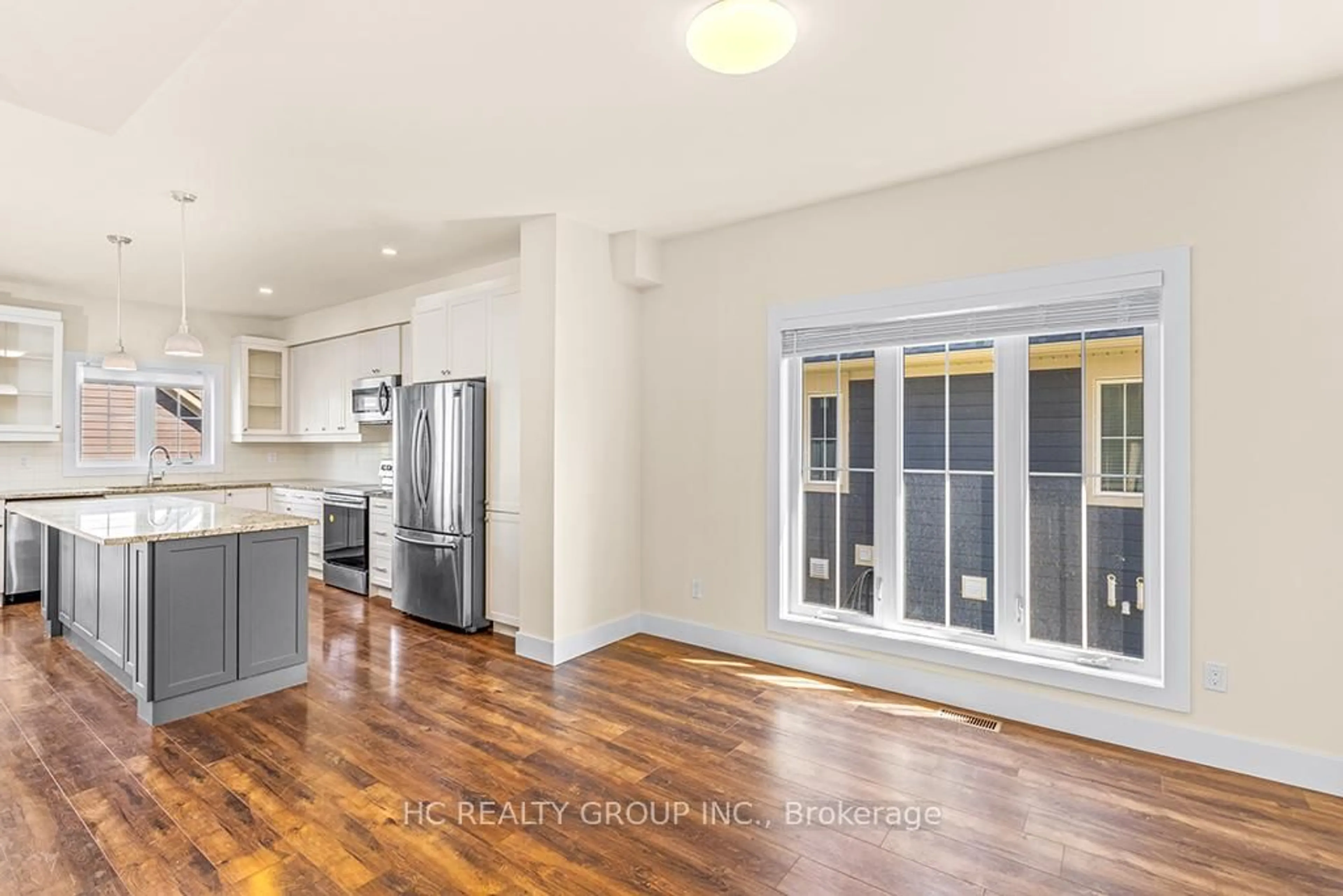 Open concept kitchen, unknown for 181 Yellow Birch Cres, Blue Mountains Ontario L9Y 0Z3
