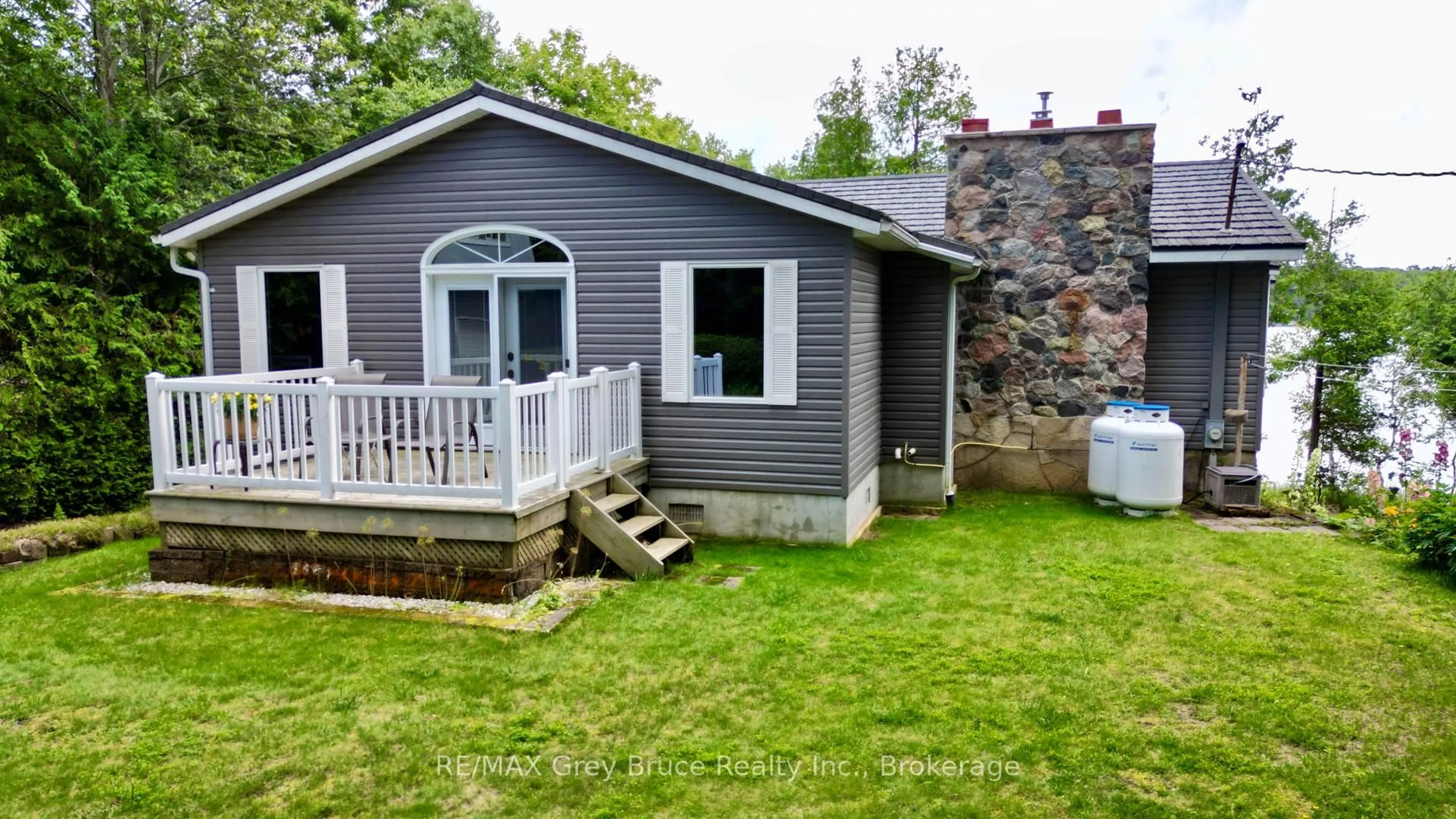 Unknown for 340 Barney's Blvd, Northern Bruce Peninsula Ontario N0H 1Z0