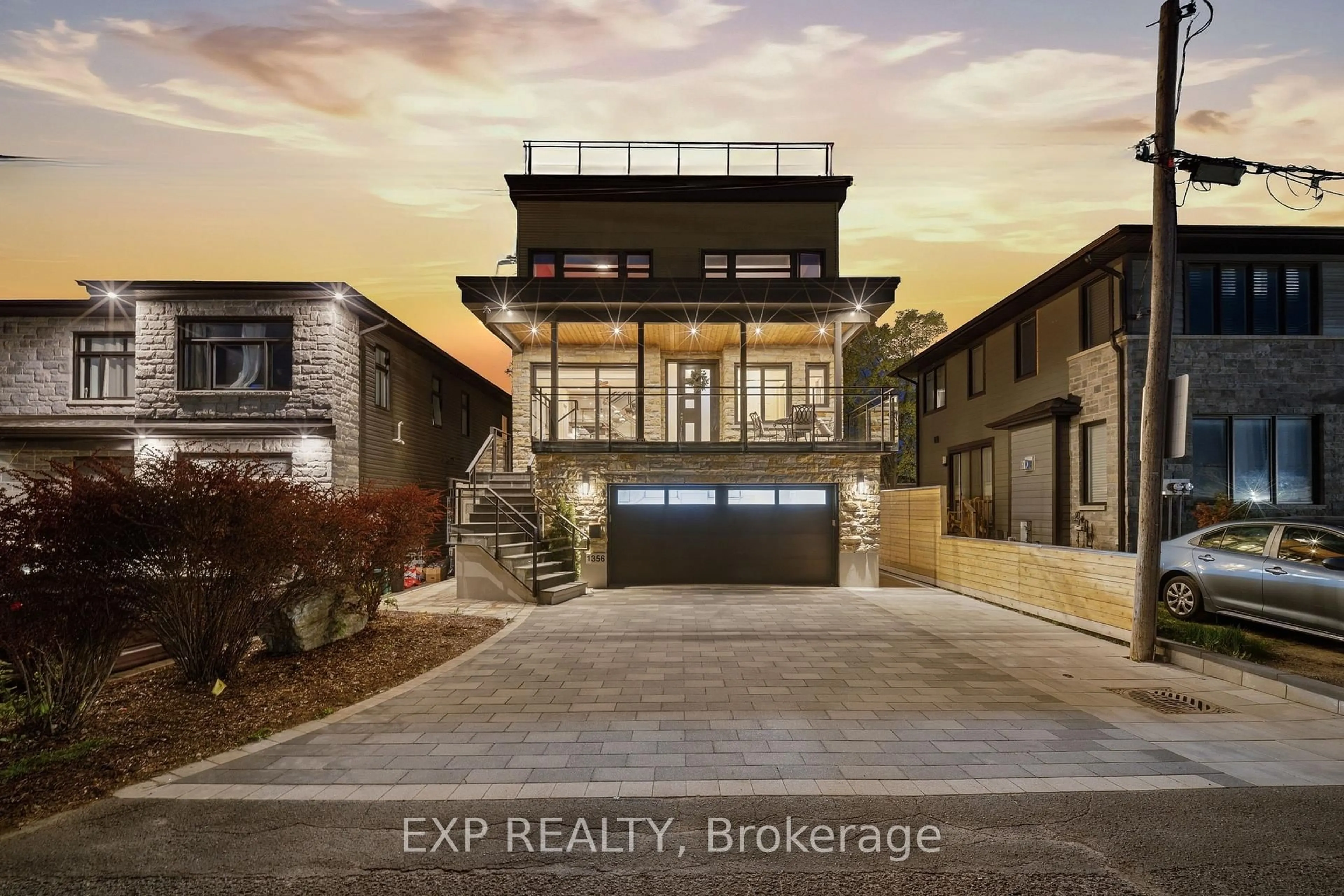 A pic from outside/outdoor area/front of a property/back of a property/a pic from drone, street for 1356 Louis Lane, Ottawa Ontario K1B 3N5