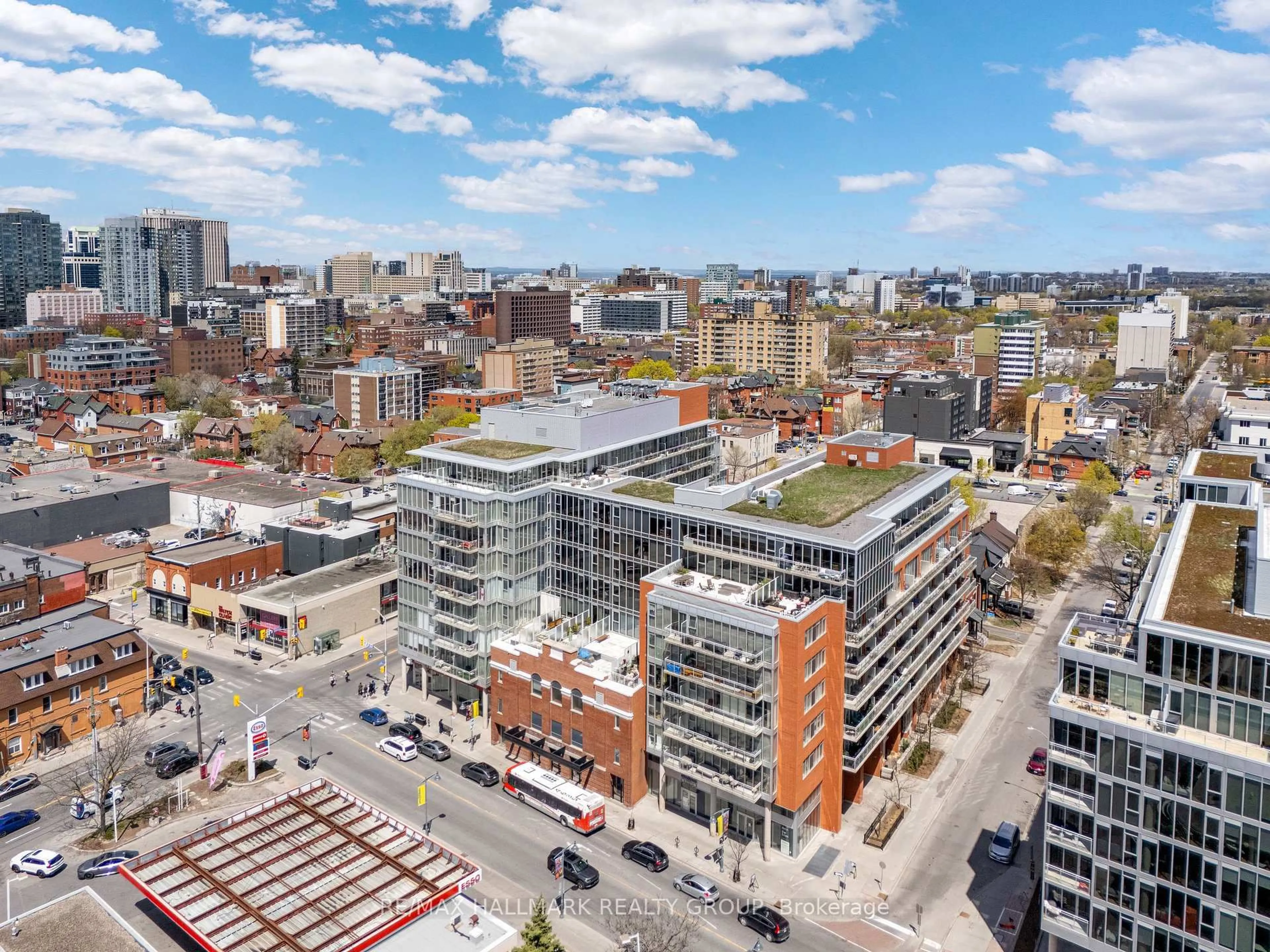 A pic from outside/outdoor area/front of a property/back of a property/a pic from drone, city buildings view from balcony for 349 Mcleod St #634, Ottawa Ontario K2P 0S1