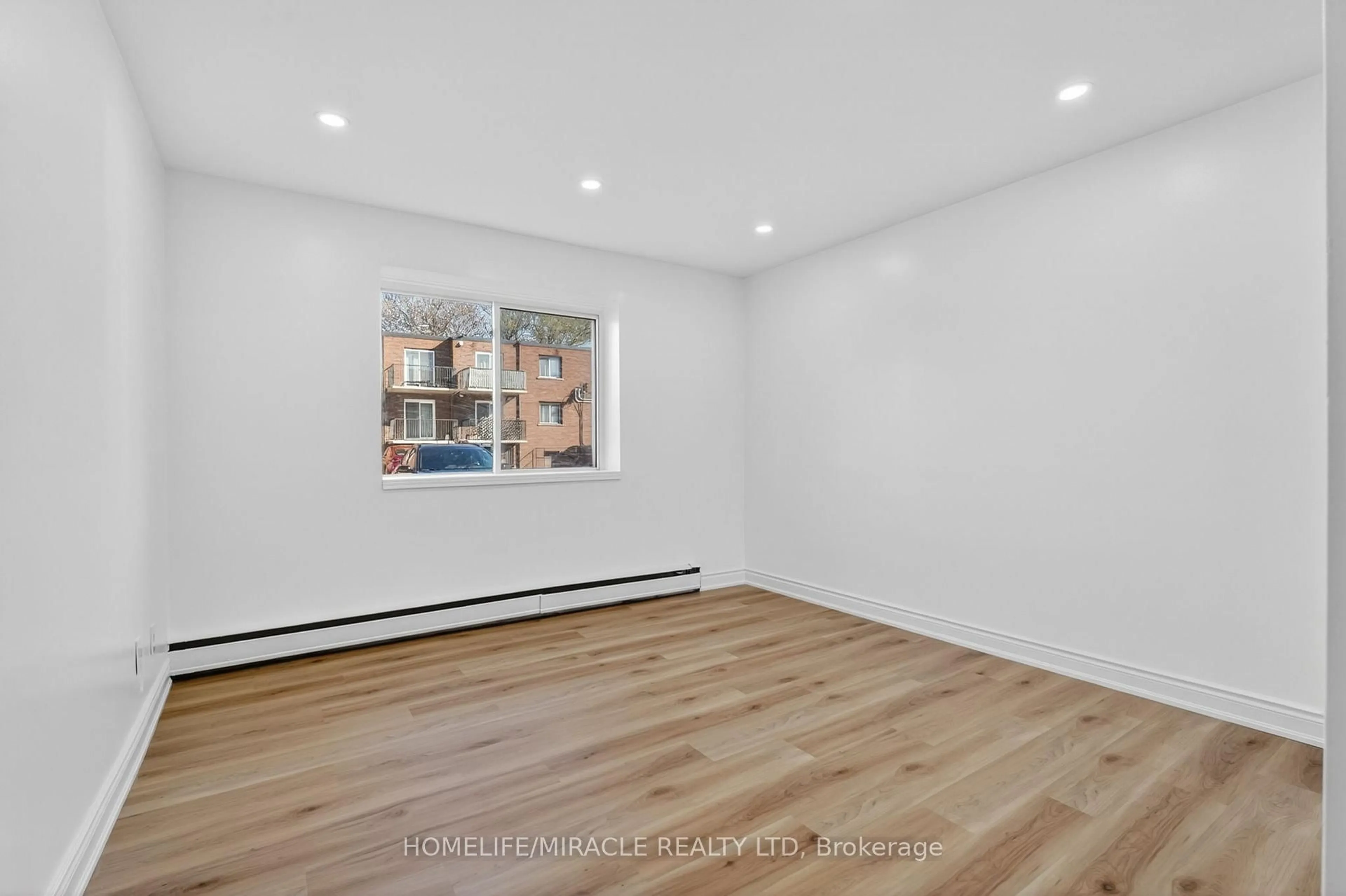A pic of a room for 456 Carlton St #5, St. Catharines Ontario L2M 4X1