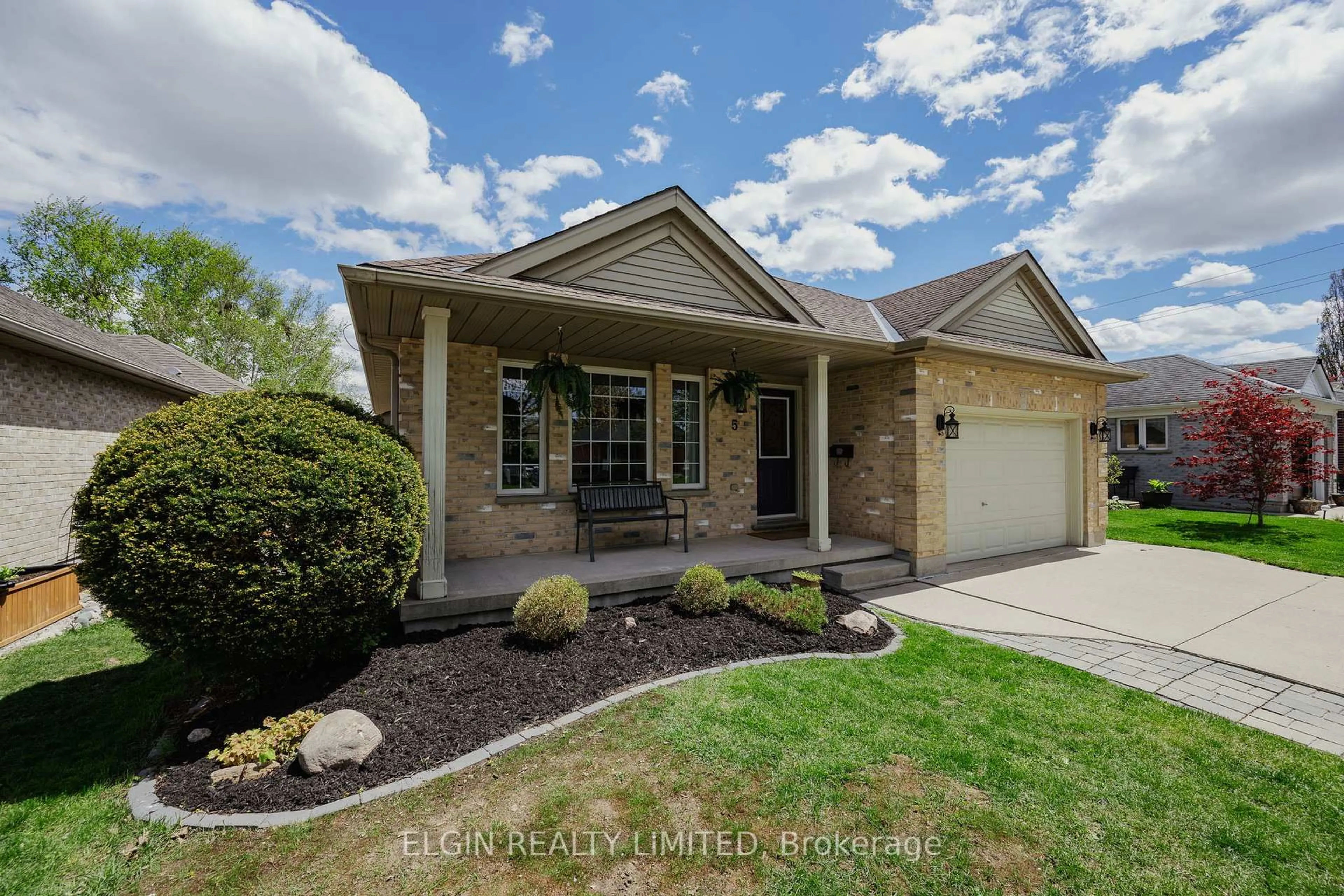 Home with brick exterior material, street for 5 Rodney Cres, St. Thomas Ontario N5R 6E1