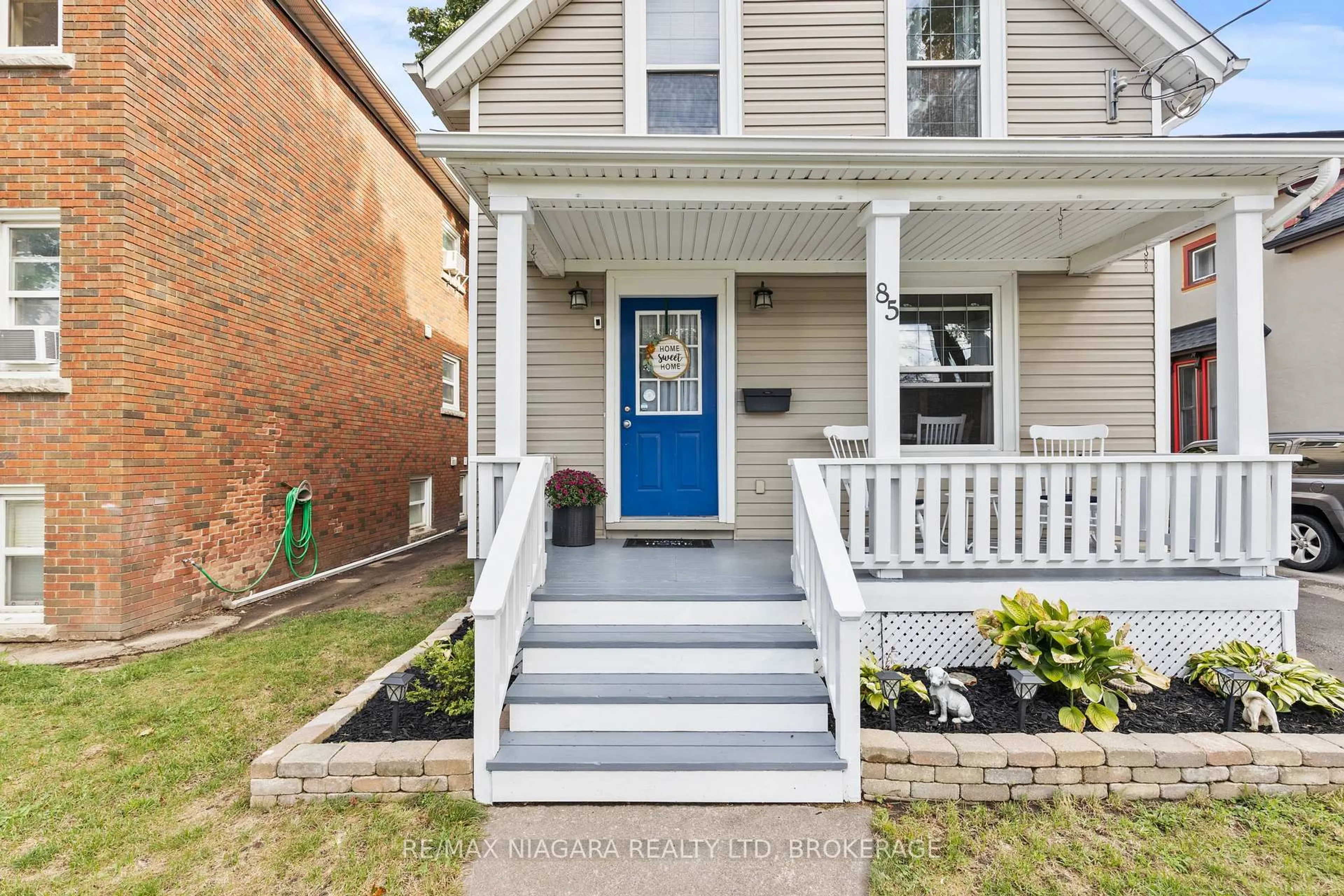 Home with brick exterior material, street for 85 Maple St, St. Catharines Ontario L2R 2B2