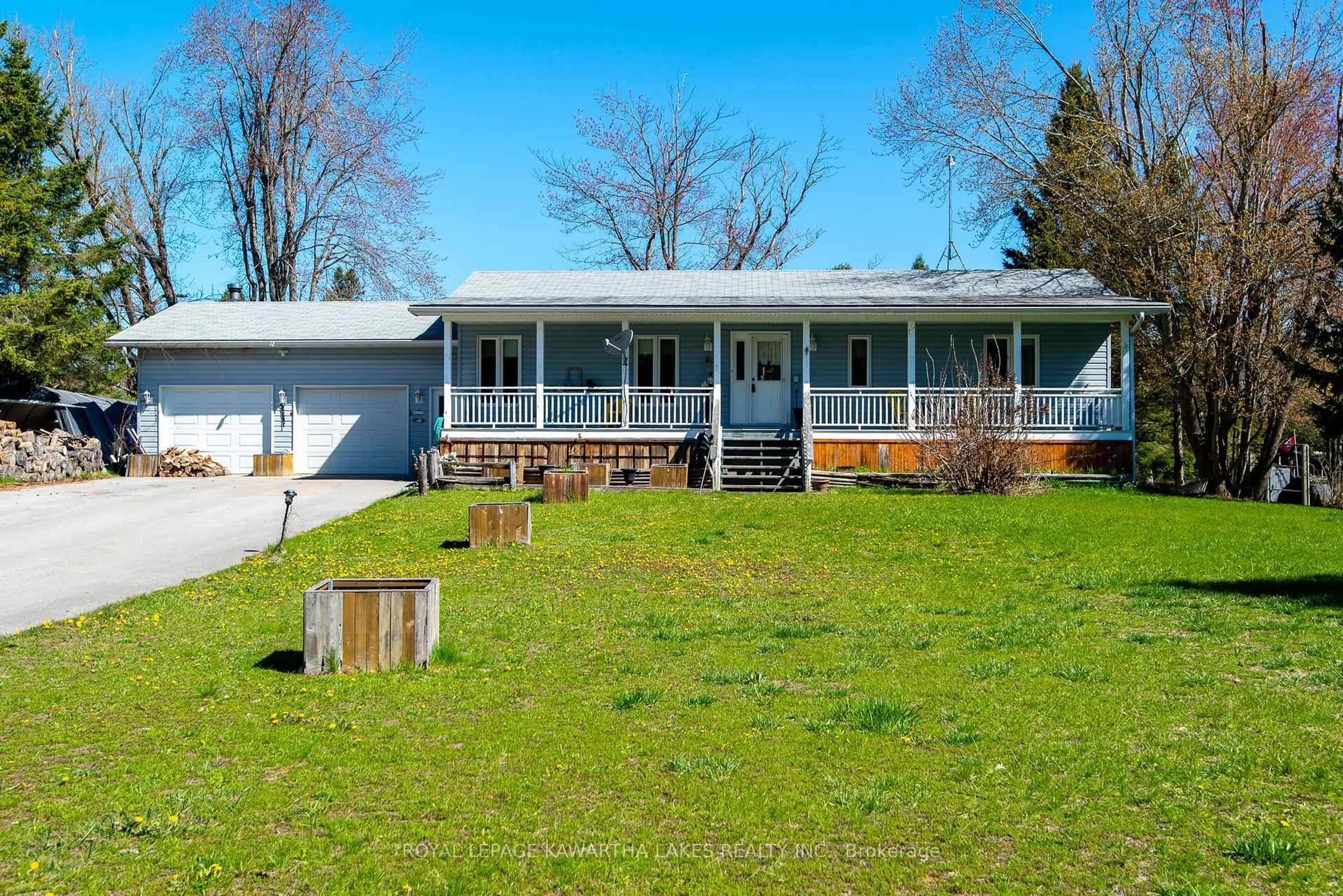 Home with vinyl exterior material, street for 62 Evans Dr, Kawartha Lakes Ontario K0M 1N0