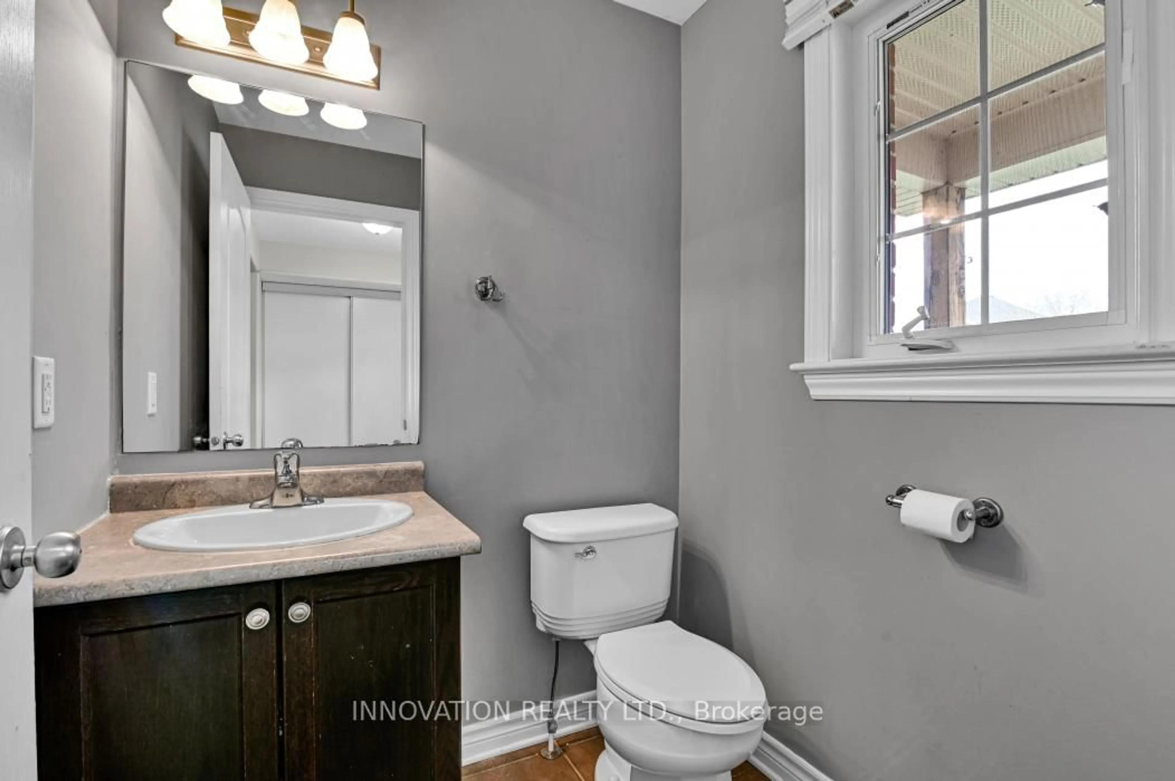 Standard bathroom, unknown for 22 Ashbury St, Arnprior Ontario K7S 0A7