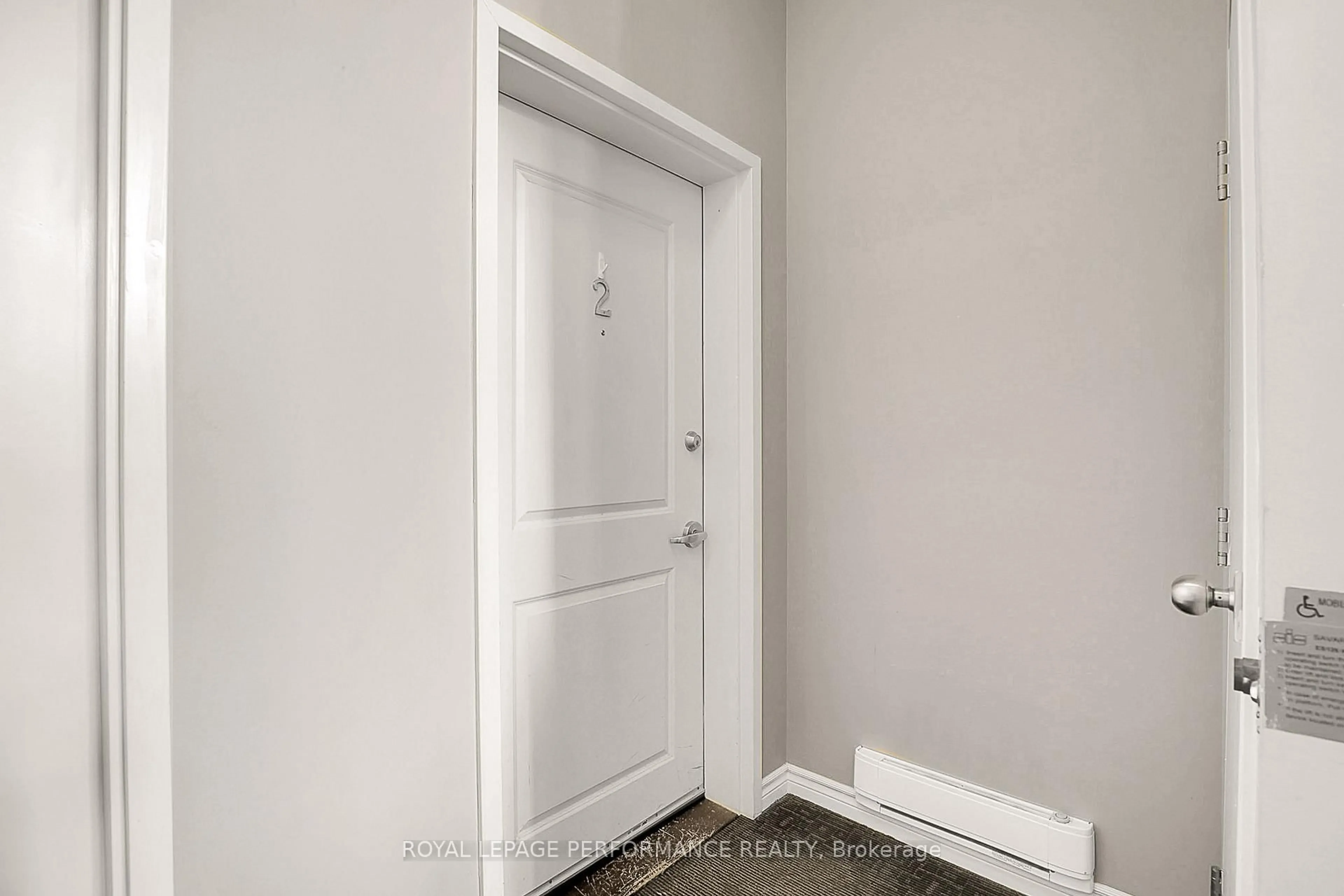 Indoor entryway for 40 Prestige Circ #2, Ottawa Ontario K4A 0W9