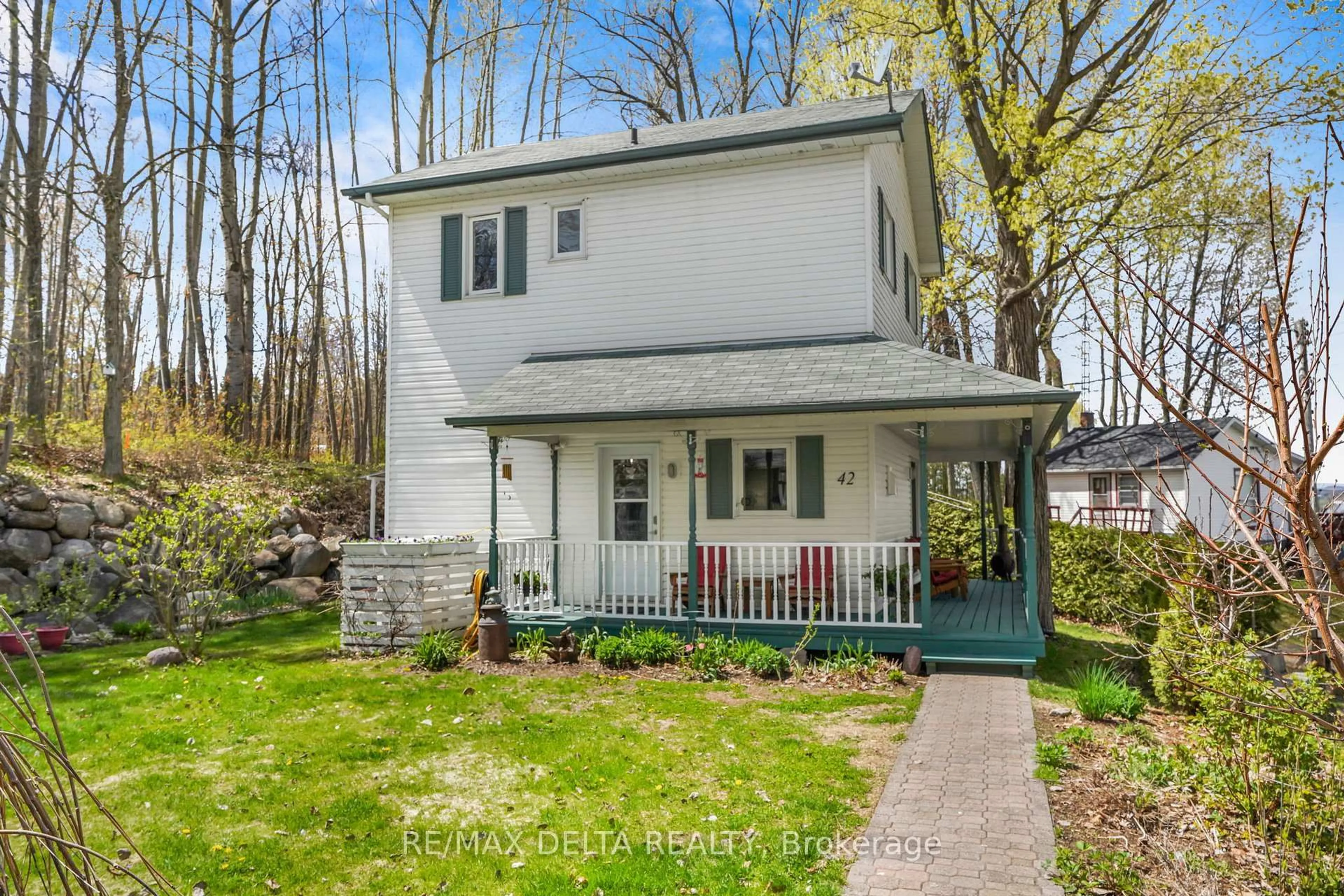 Home with vinyl exterior material, street for 3435 Old Highway 17 Rd #42, Clarence-Rockland Ontario K4K 1W1