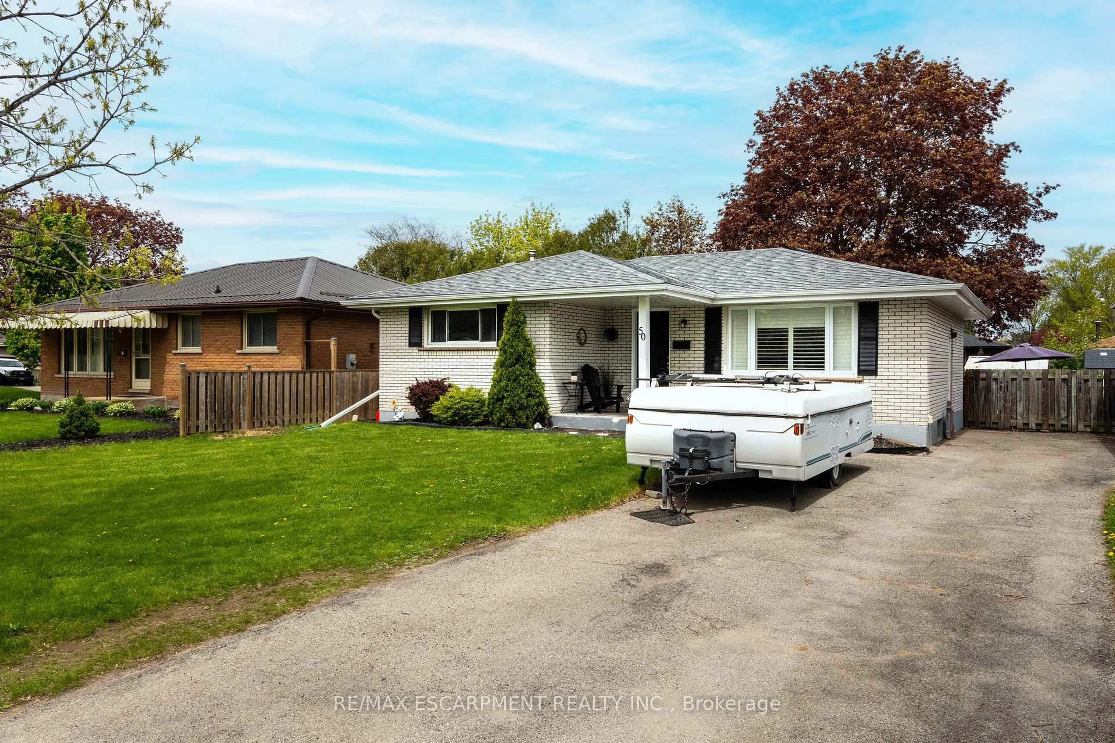 A pic from outside/outdoor area/front of a property/back of a property/a pic from drone, street for 50 Ellenson Dr, Brantford Ontario N3R 3E5