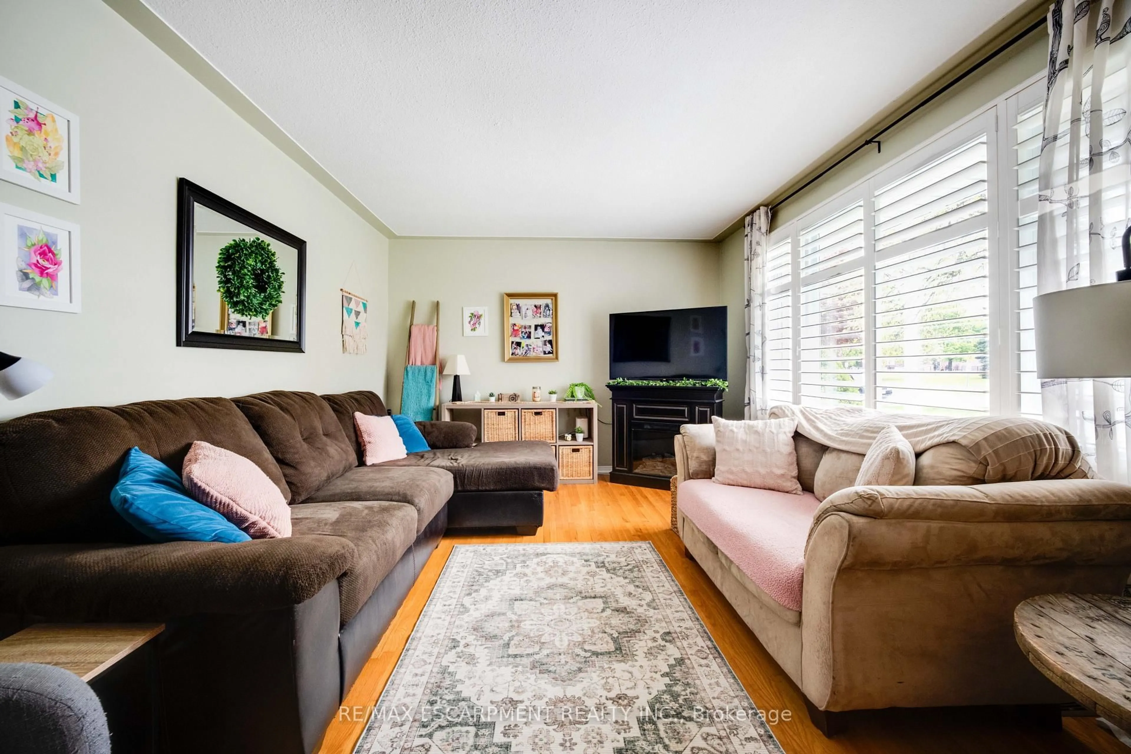 Living room with furniture, unknown for 50 Ellenson Dr, Brantford Ontario N3R 3E5