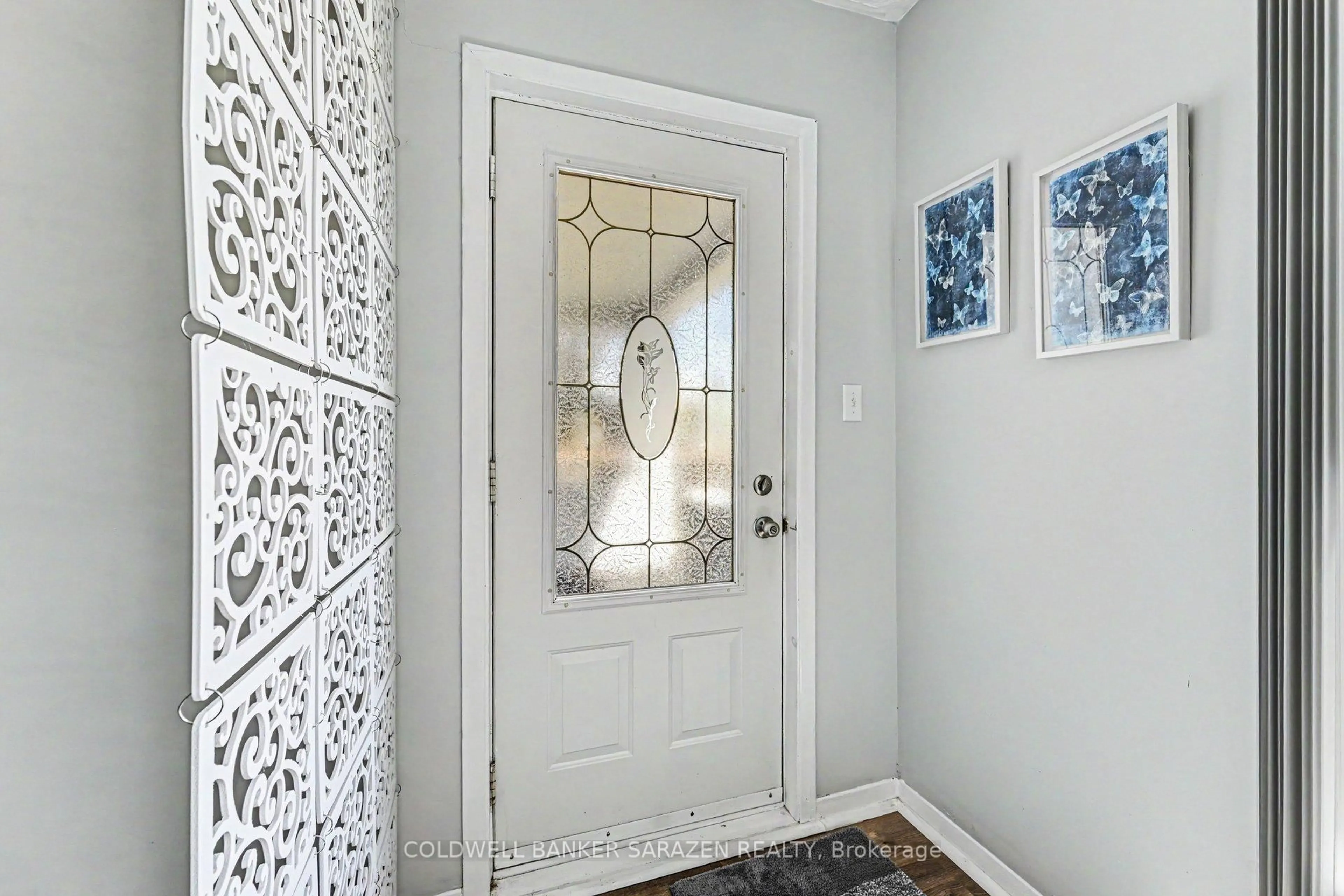 Indoor entryway for 93 Hugh St, Arnprior Ontario K7S 2V8
