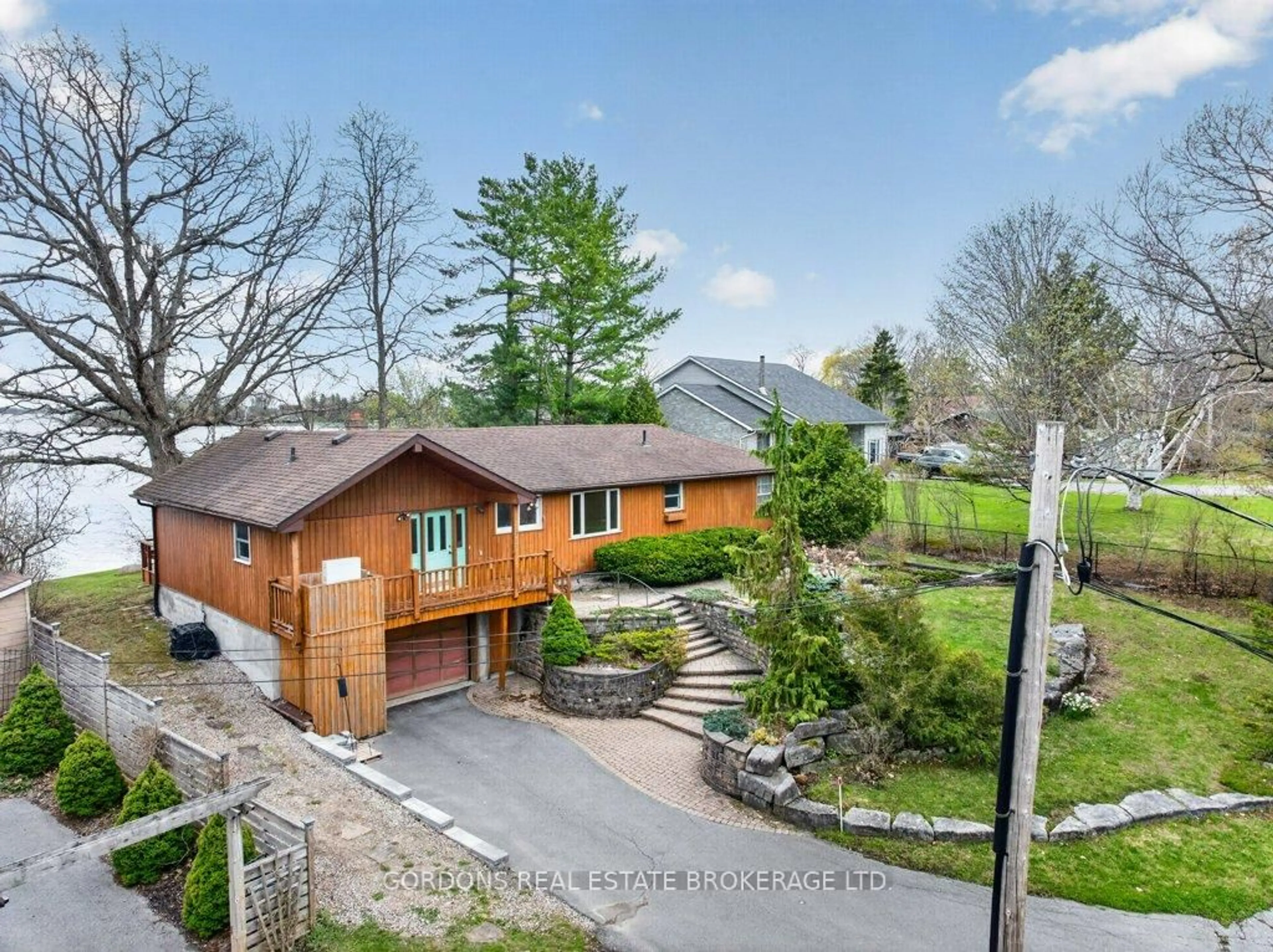 A pic from outside/outdoor area/front of a property/back of a property/a pic from drone, unknown for 1717 Bay Rd, Kingston Ontario K7L 4V1