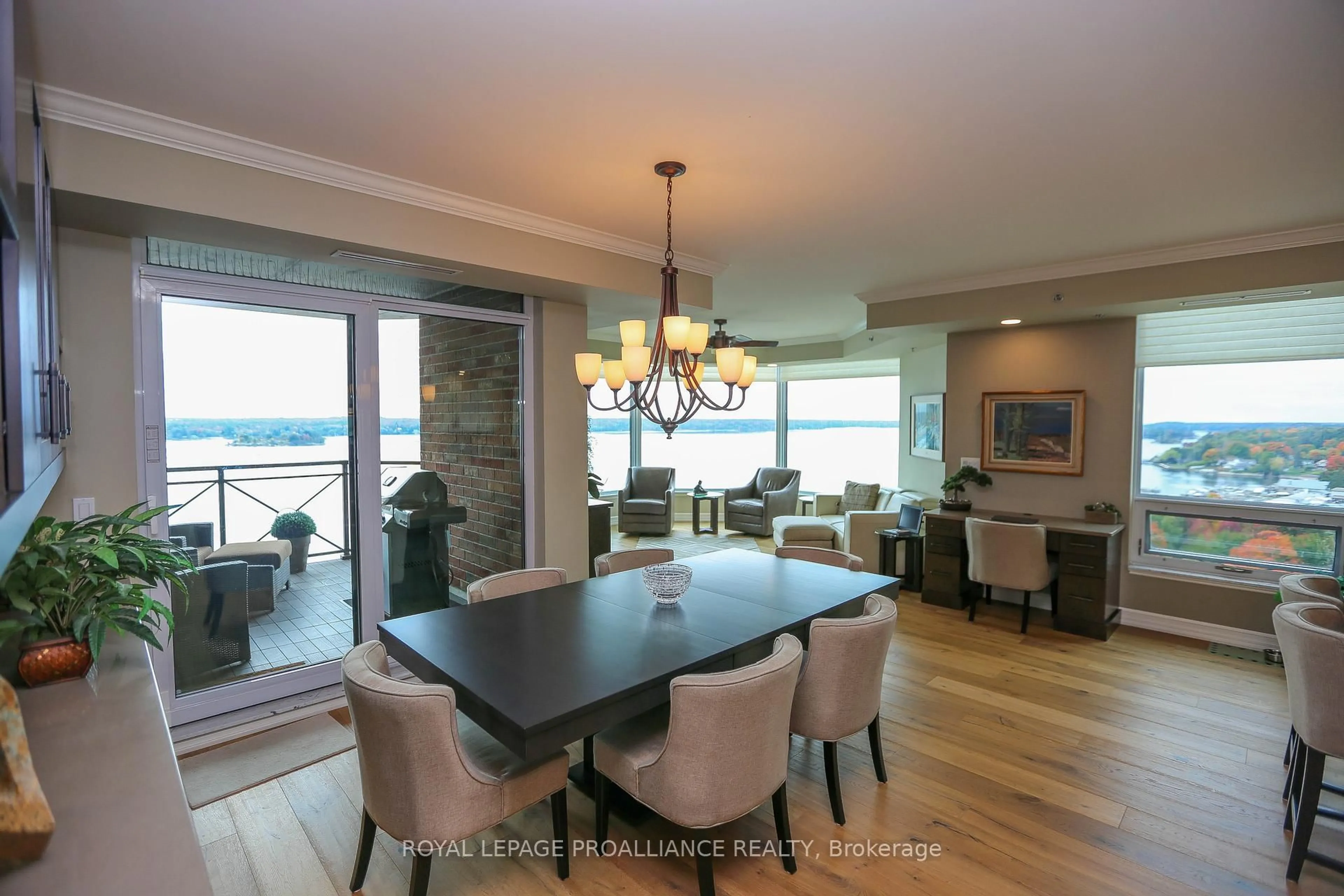 Dining room, wood/laminate floor for 15 St Andrew St #1602, Brockville Ontario K6V 0B8