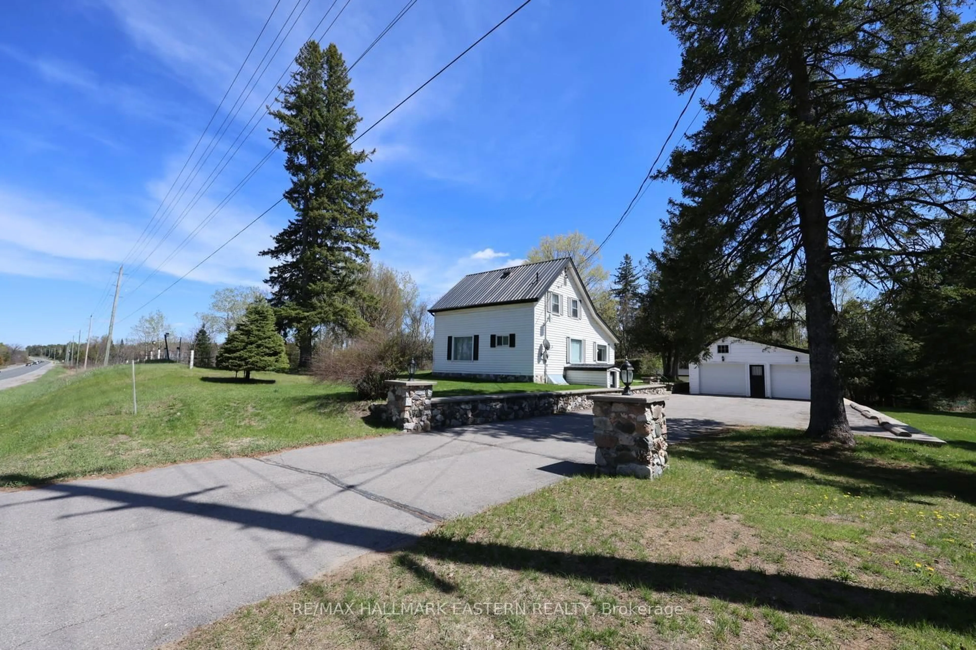 A pic from outside/outdoor area/front of a property/back of a property/a pic from drone, street for 6309 Highway 7 East, Havelock-Belmont-Methuen Ontario K0L 1Z0