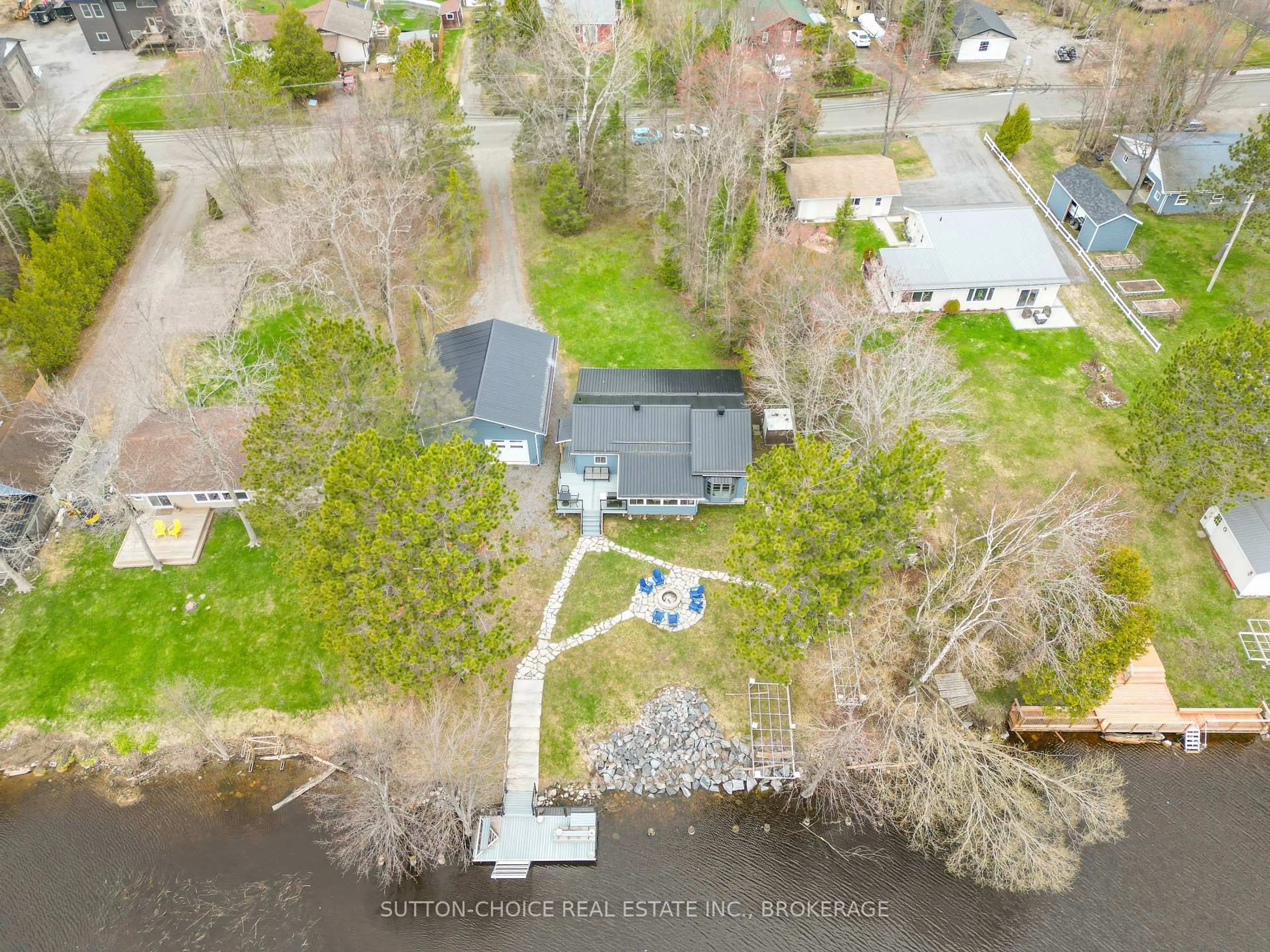 A pic from outside/outdoor area/front of a property/back of a property/a pic from drone, water/lake/river/ocean view for 399 Jocko Point Rd, North Bay Ontario P1B 8G5