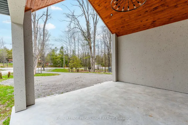 160 Sumcot Dr, Trent Lakes 5