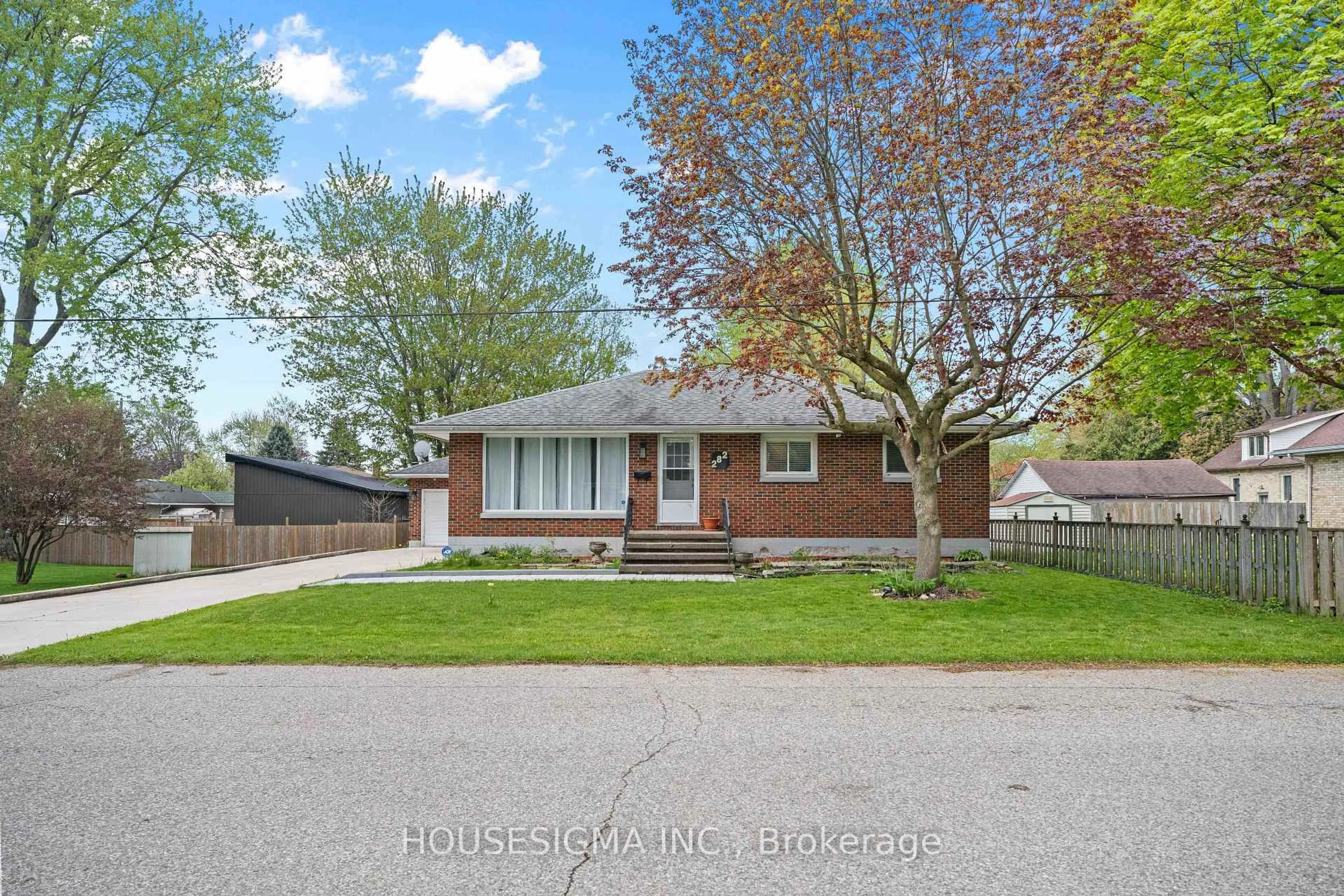 Home with brick exterior material, street for 282 Mary St, West Elgin Ontario N0L 2P0