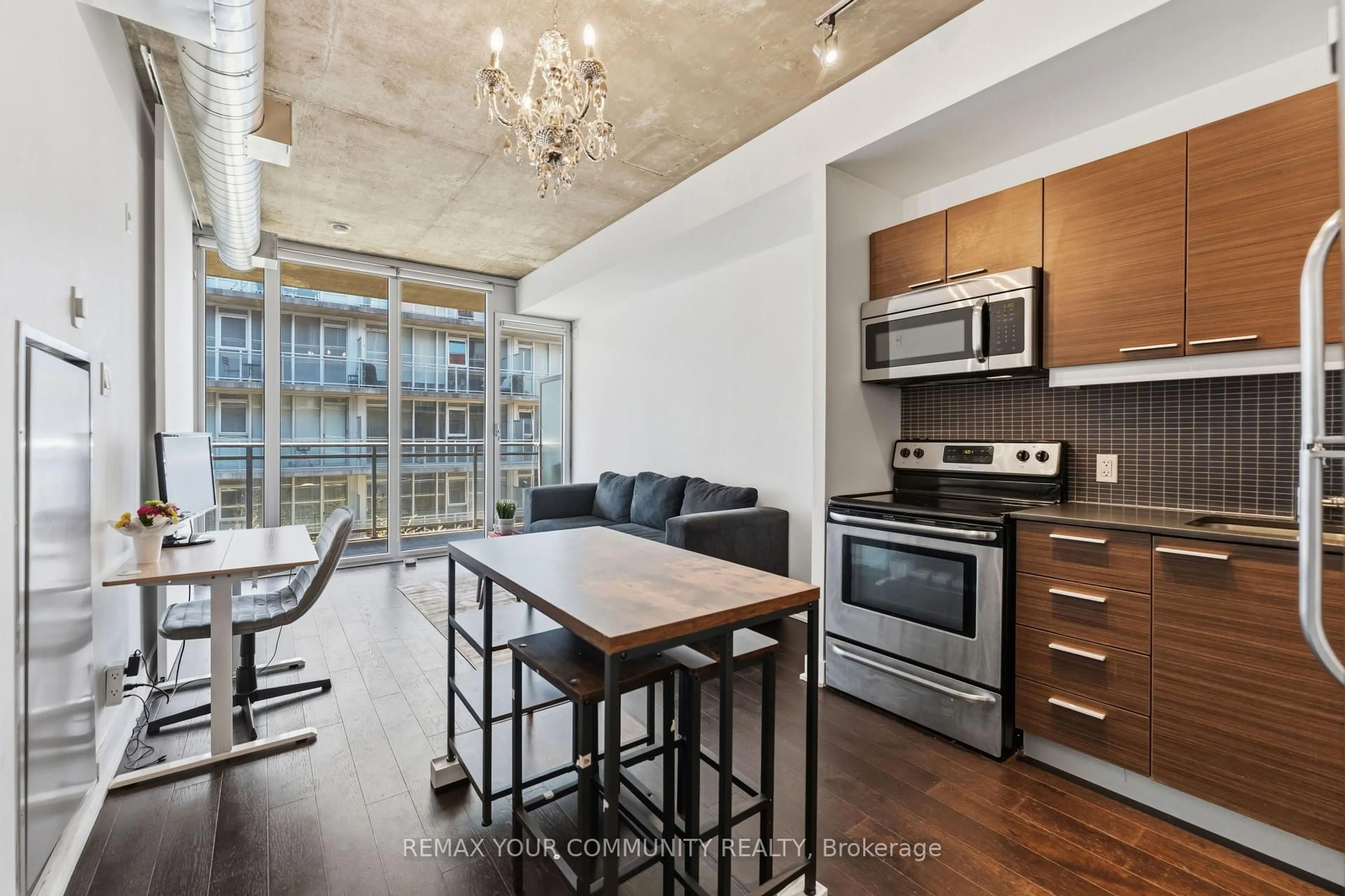 Open concept kitchen, unknown for 349 Mcleod St #630, Ottawa Ontario K2P 0S1